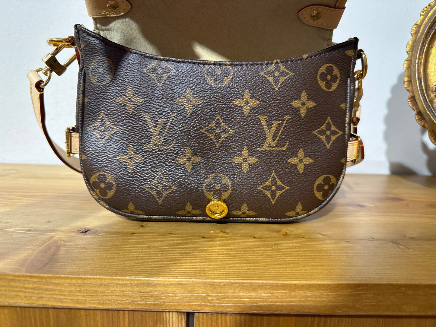 Louis Vuitton Saumur BB
