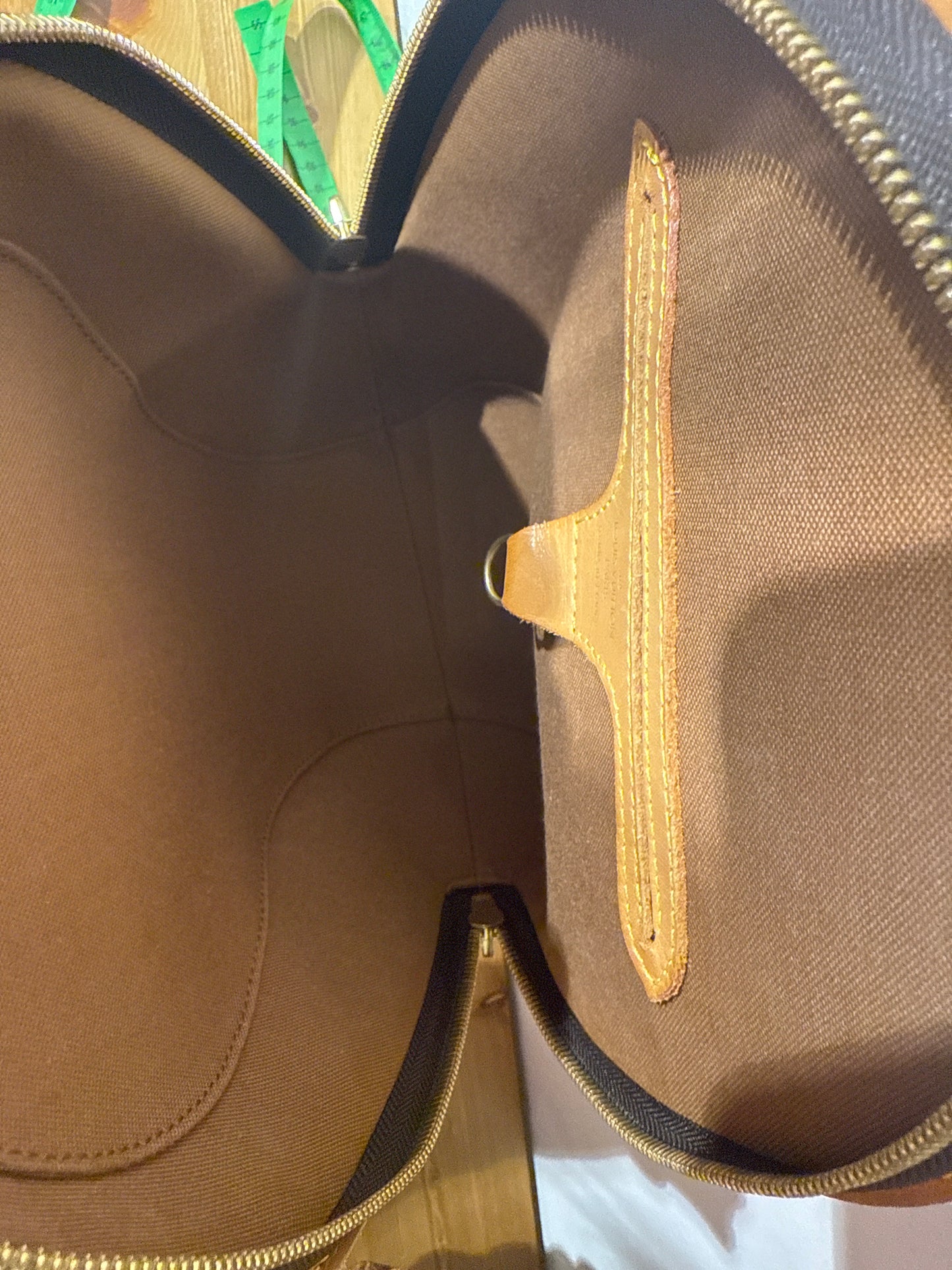 Louis Vuitton Sac Ellipse