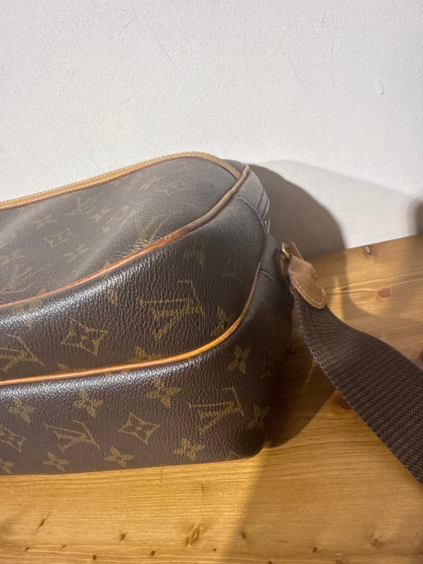 Louis Vuitton Reporter PM