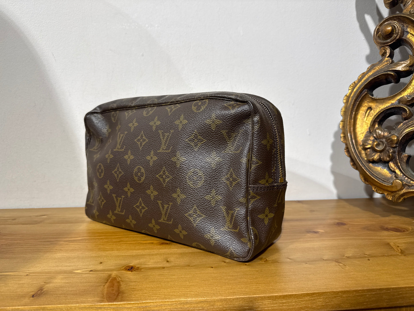 Louis Vuitton Trousse 28