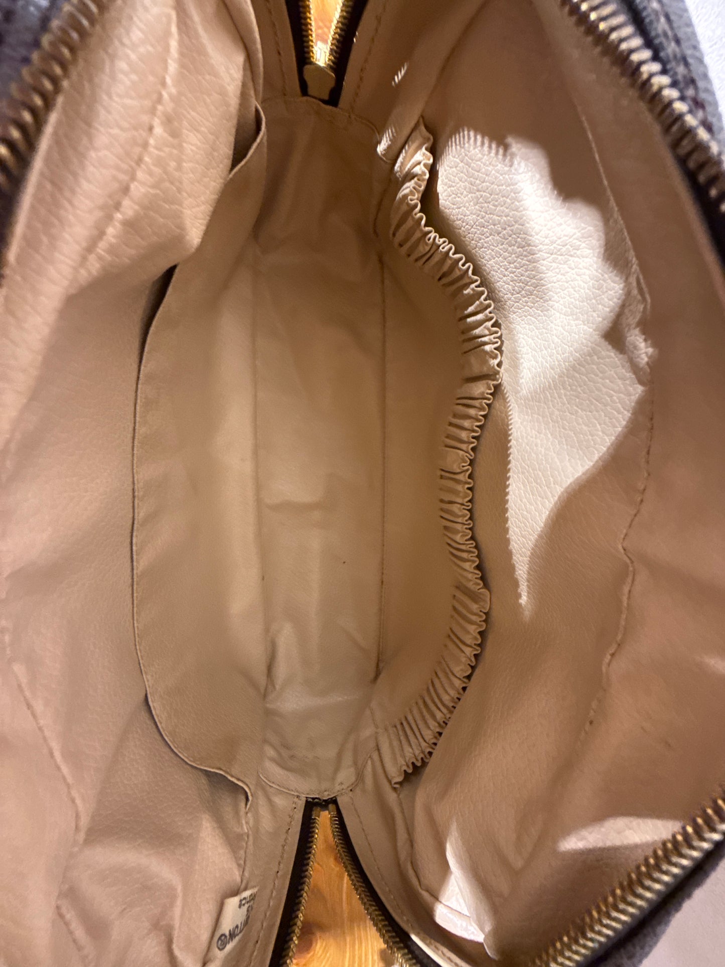 Louis Vuitton Trousse 28