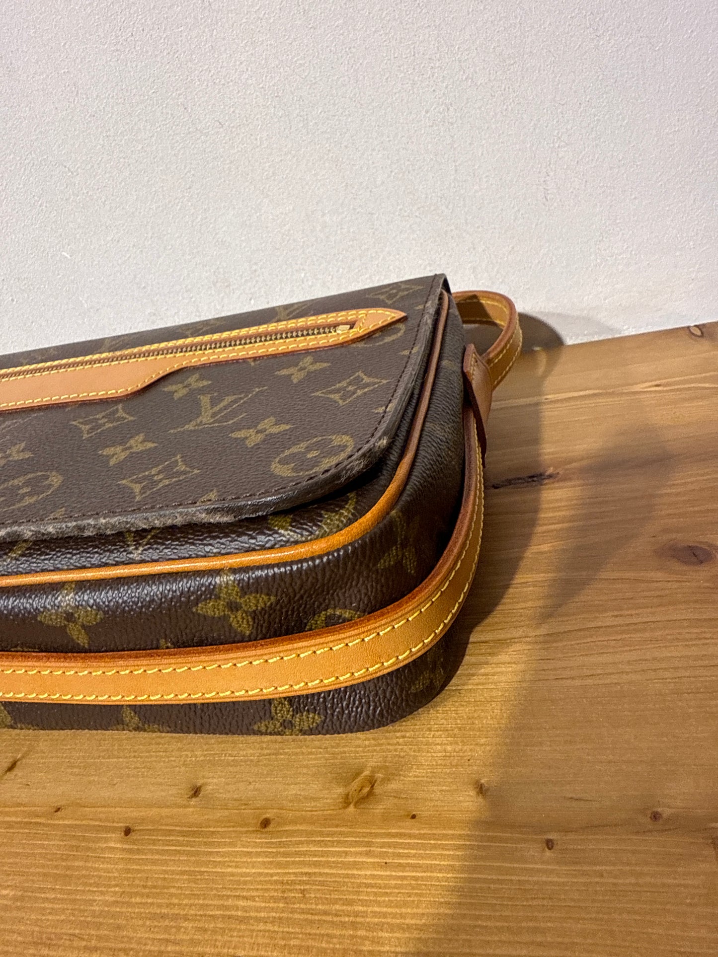 Louis Vuitton Saint German 27