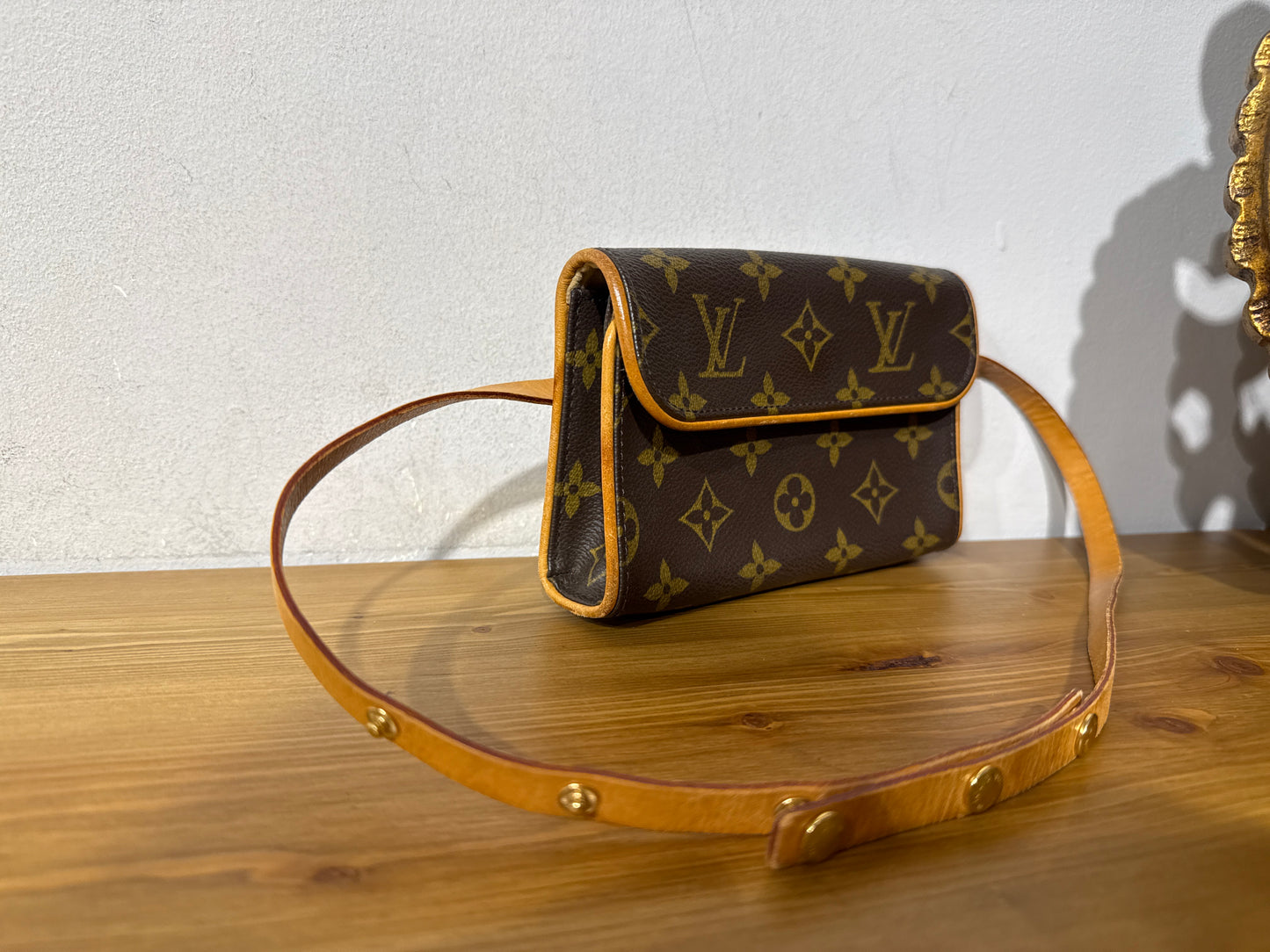 Louis Vuitton Pochette Florentine