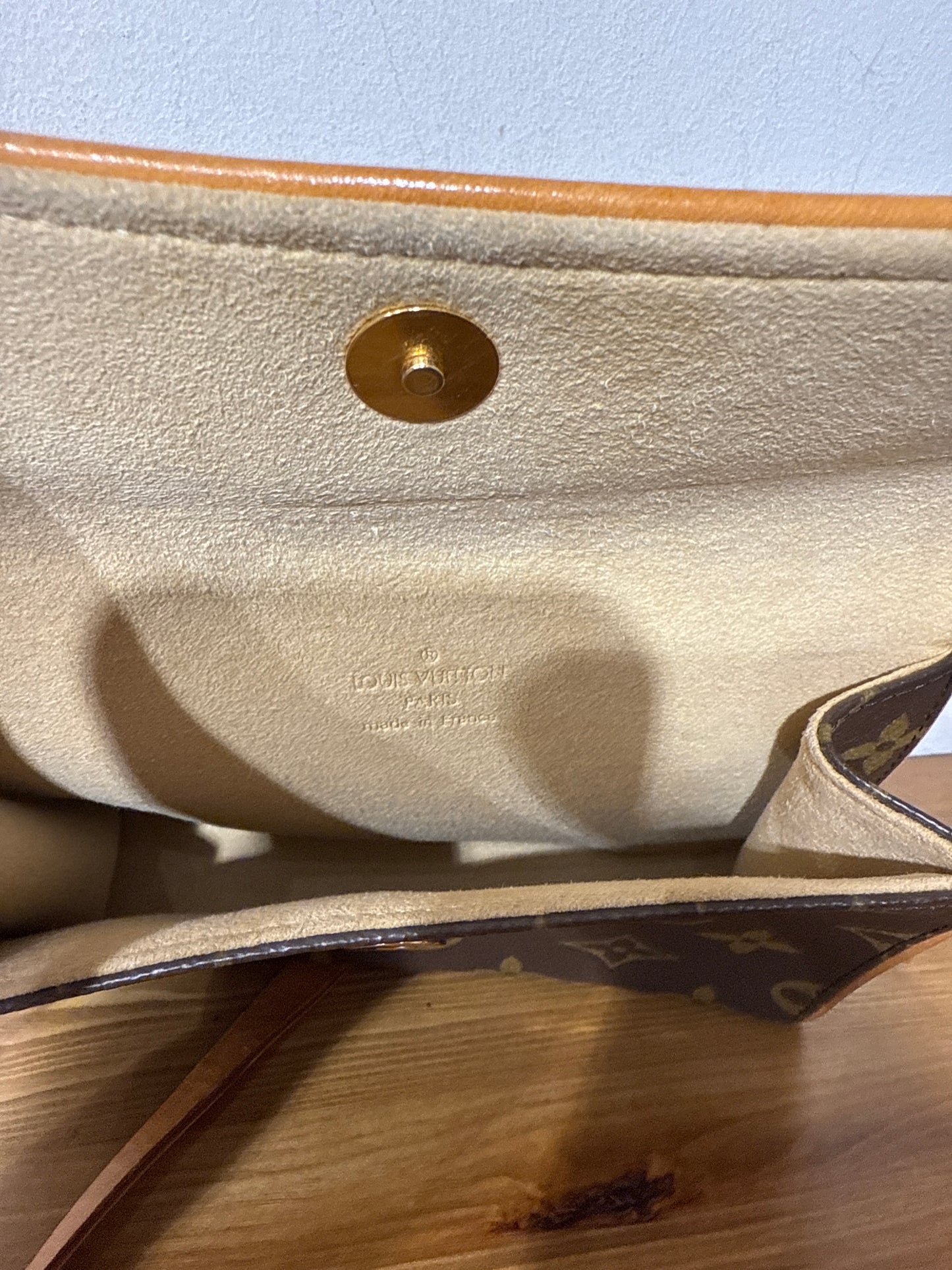 Louis Vuitton Pochette Florentine
