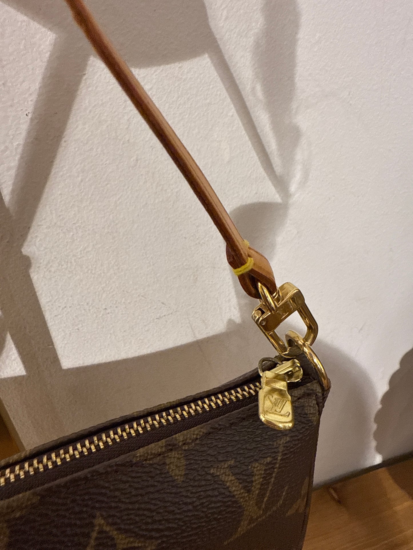 Louis Vuitton Pochette Monogram