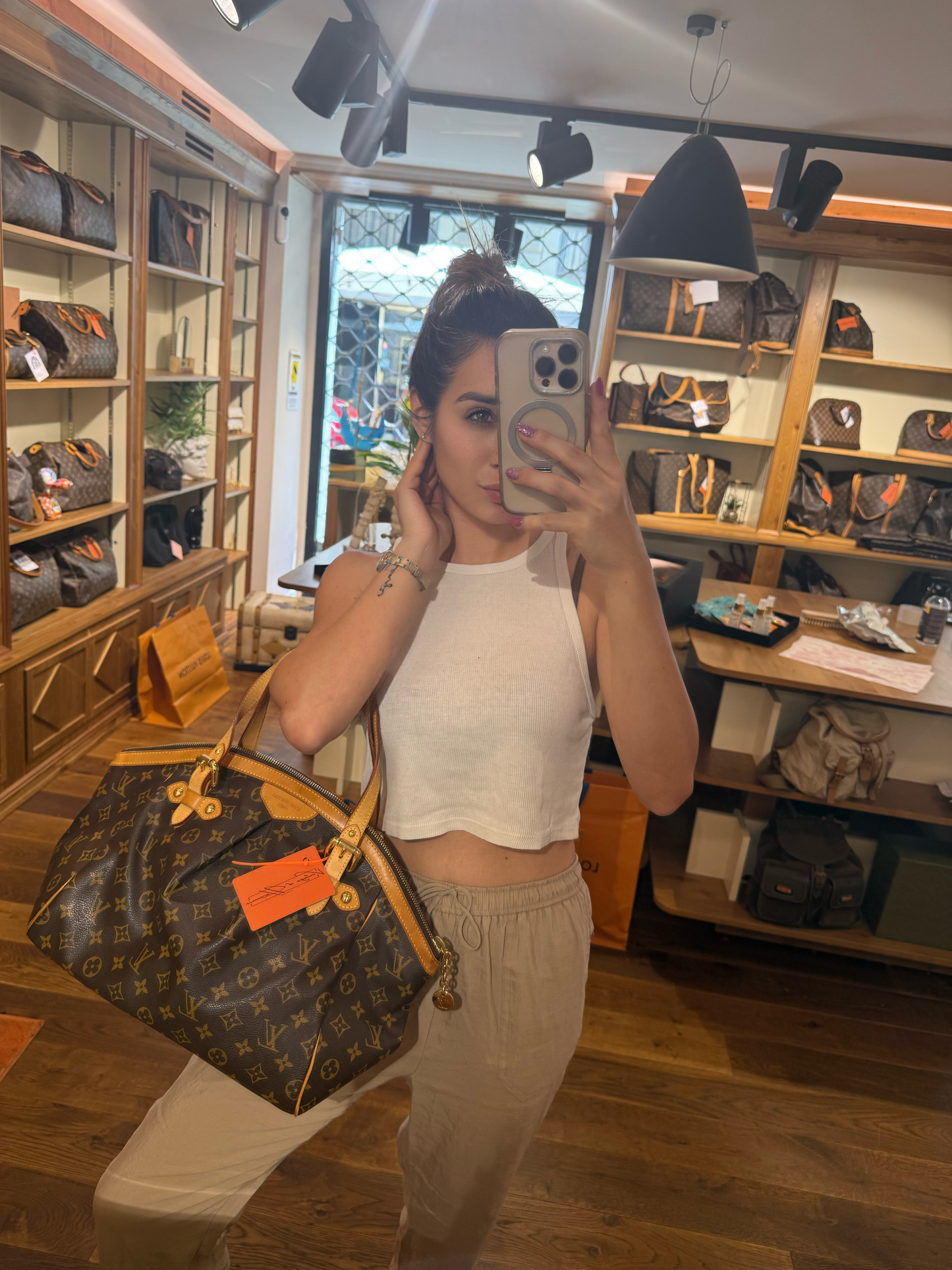 Louis Vuitton Tivoli GM