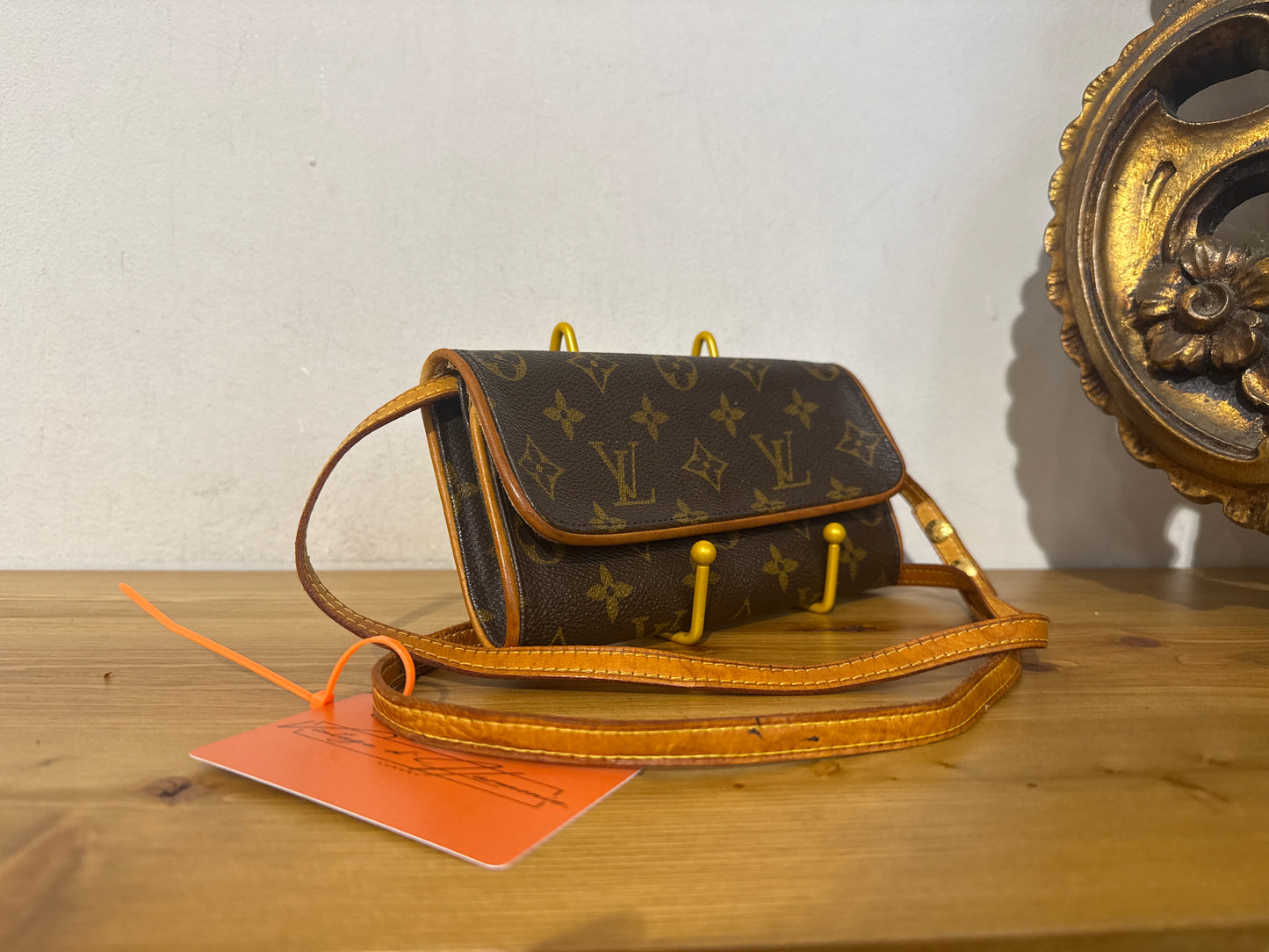 Louis Vuitton Pochette Twin