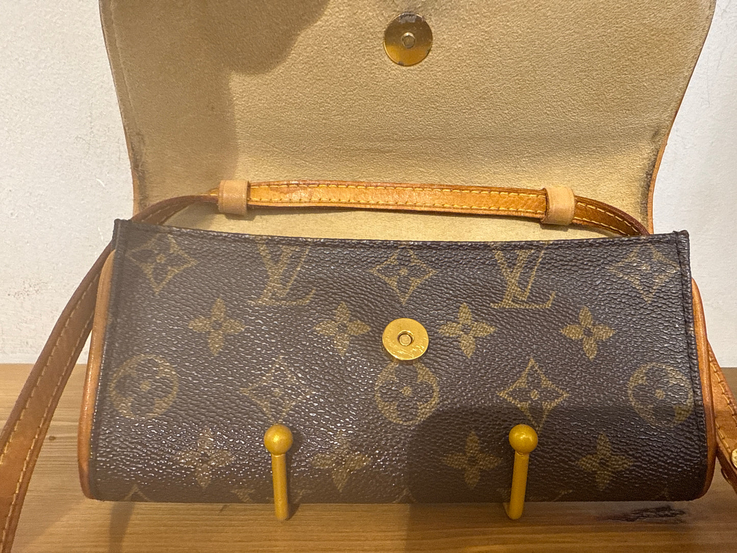 Louis Vuitton Pochette Twin