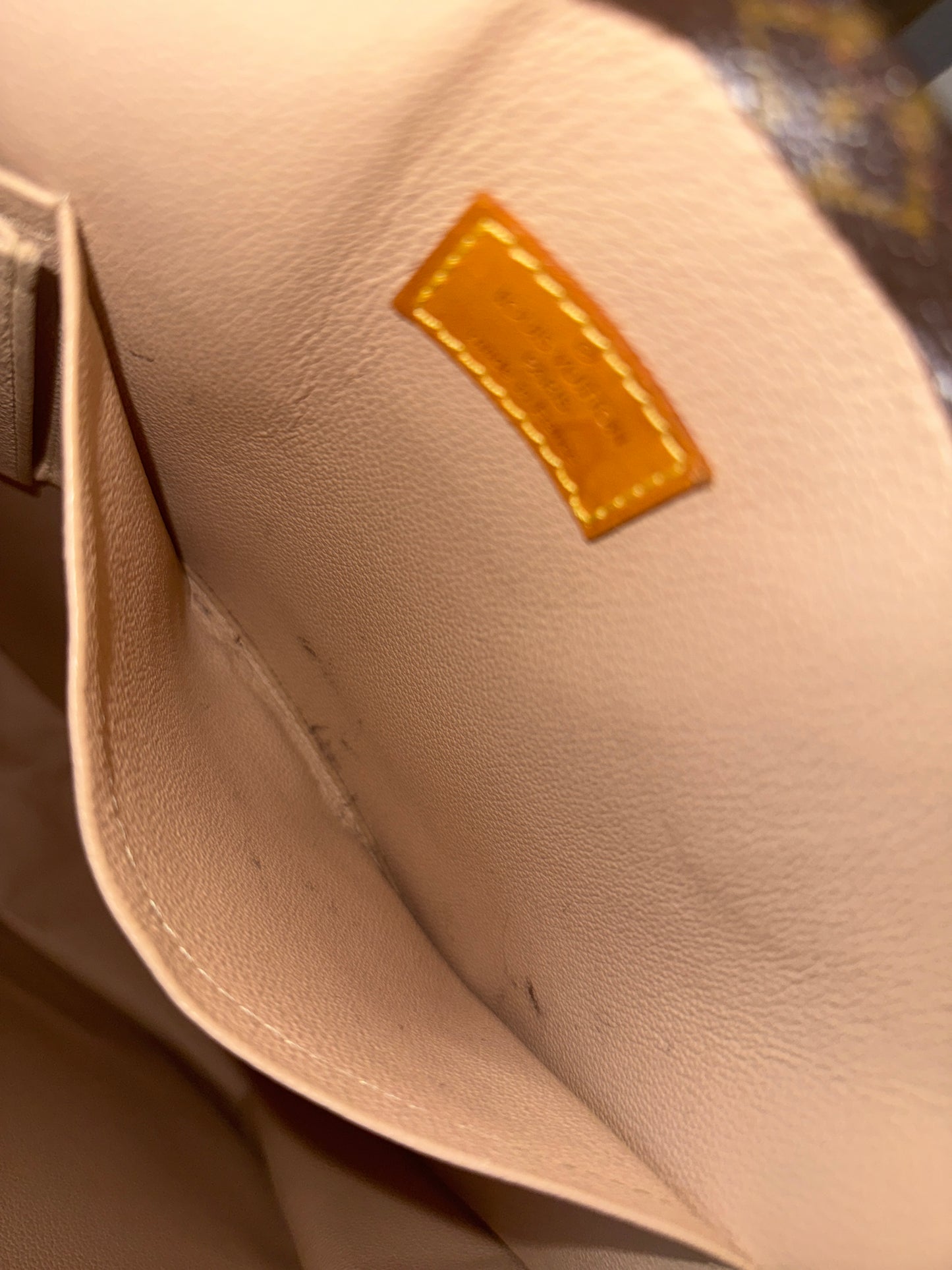Louis Vuitton Sac Plat