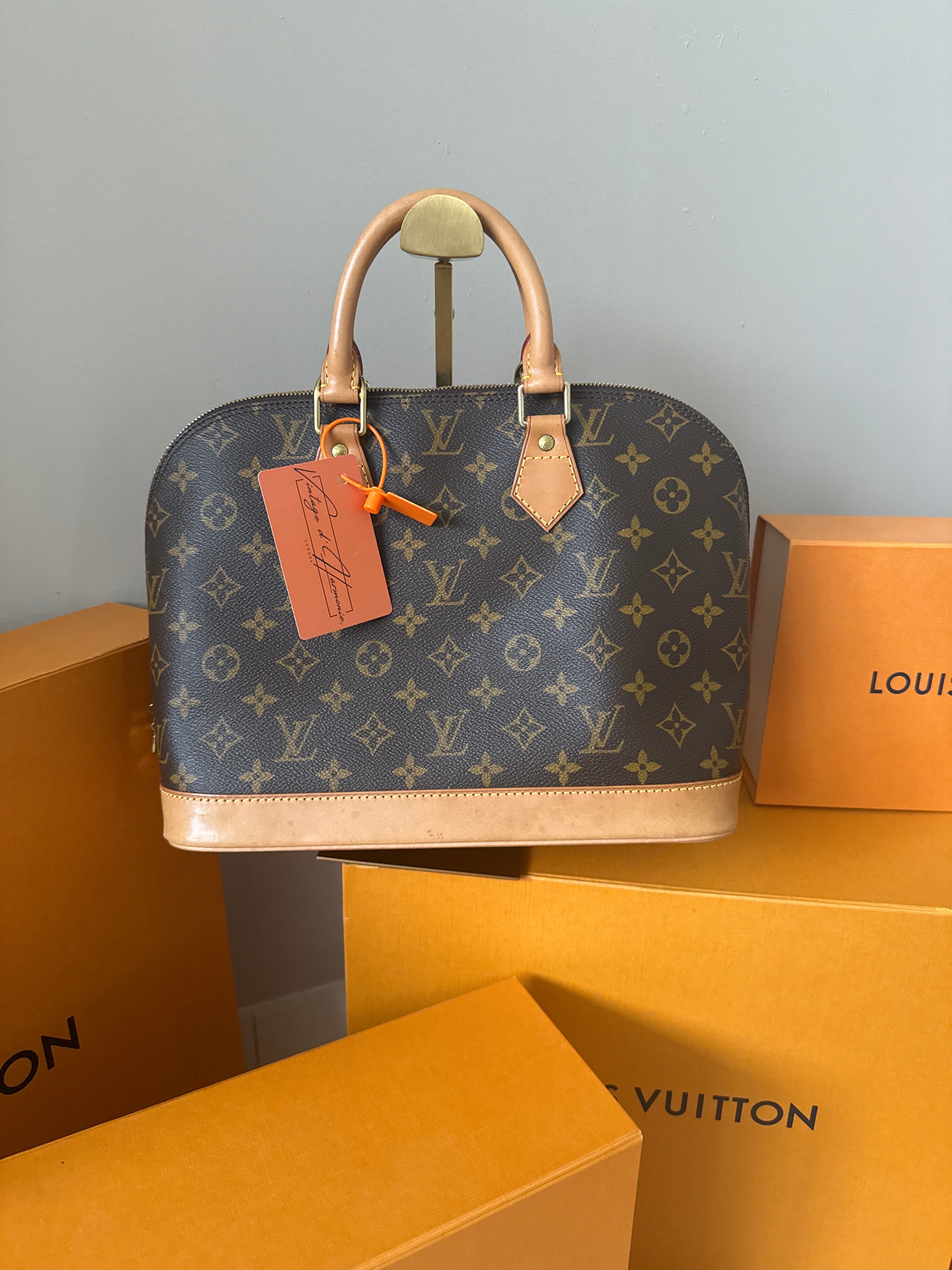 Louis Vuitton Alma