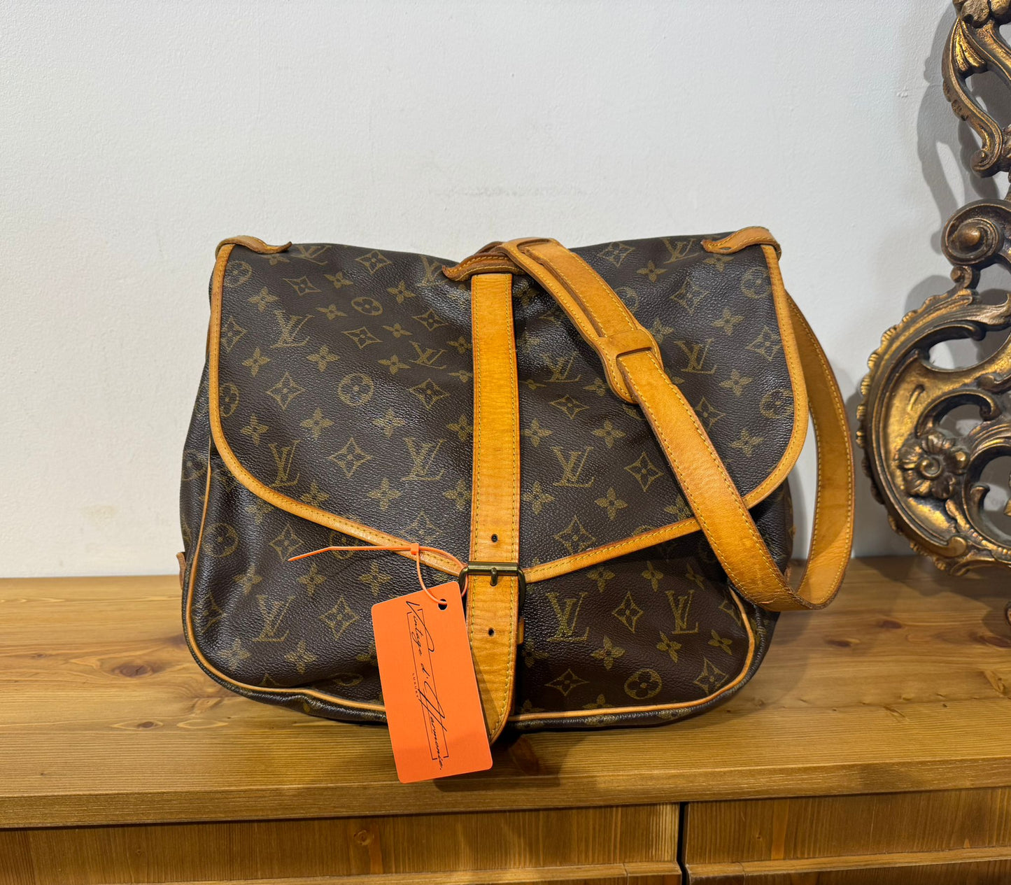 Louis Vuitton Saumur 35