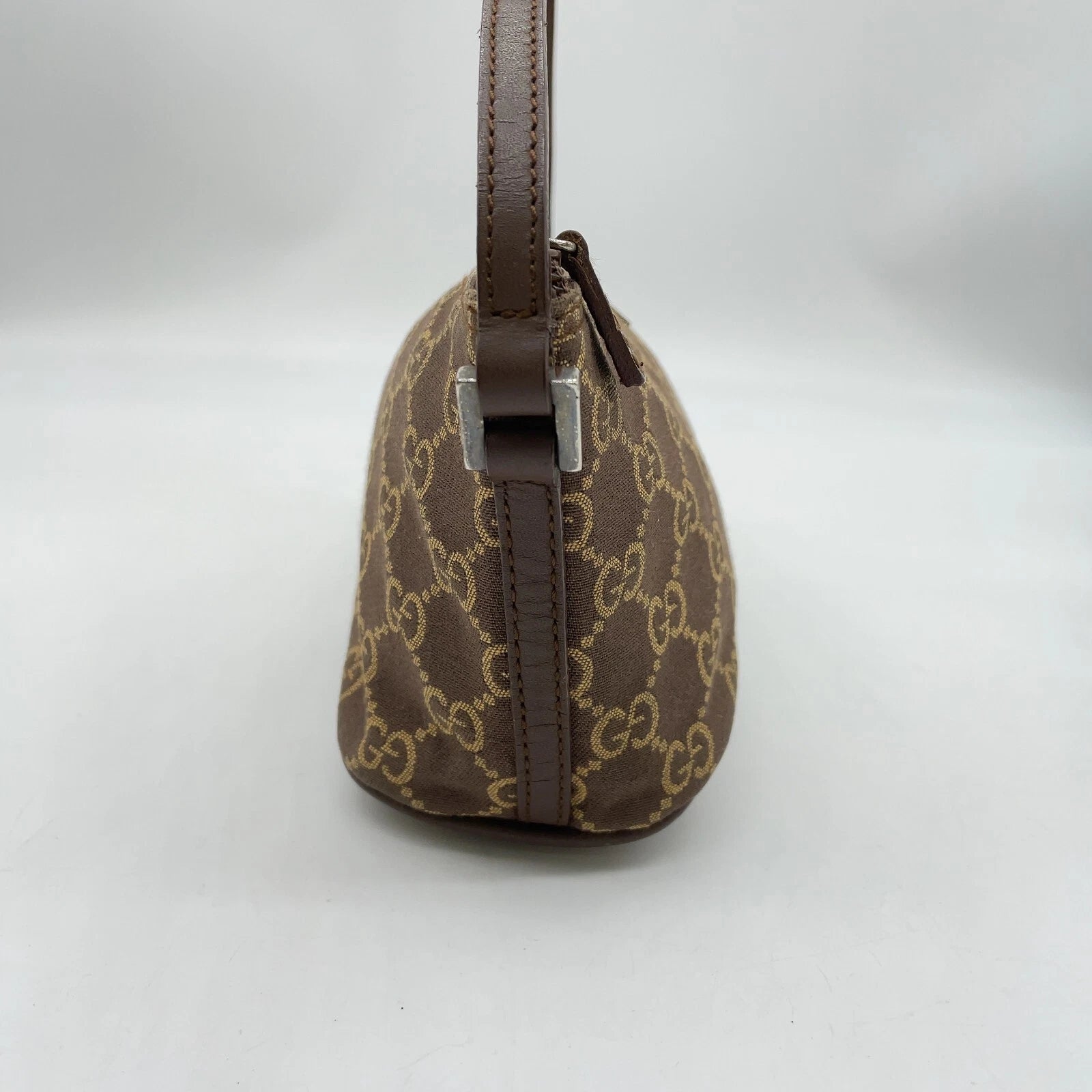 GUCCI pouch Brown