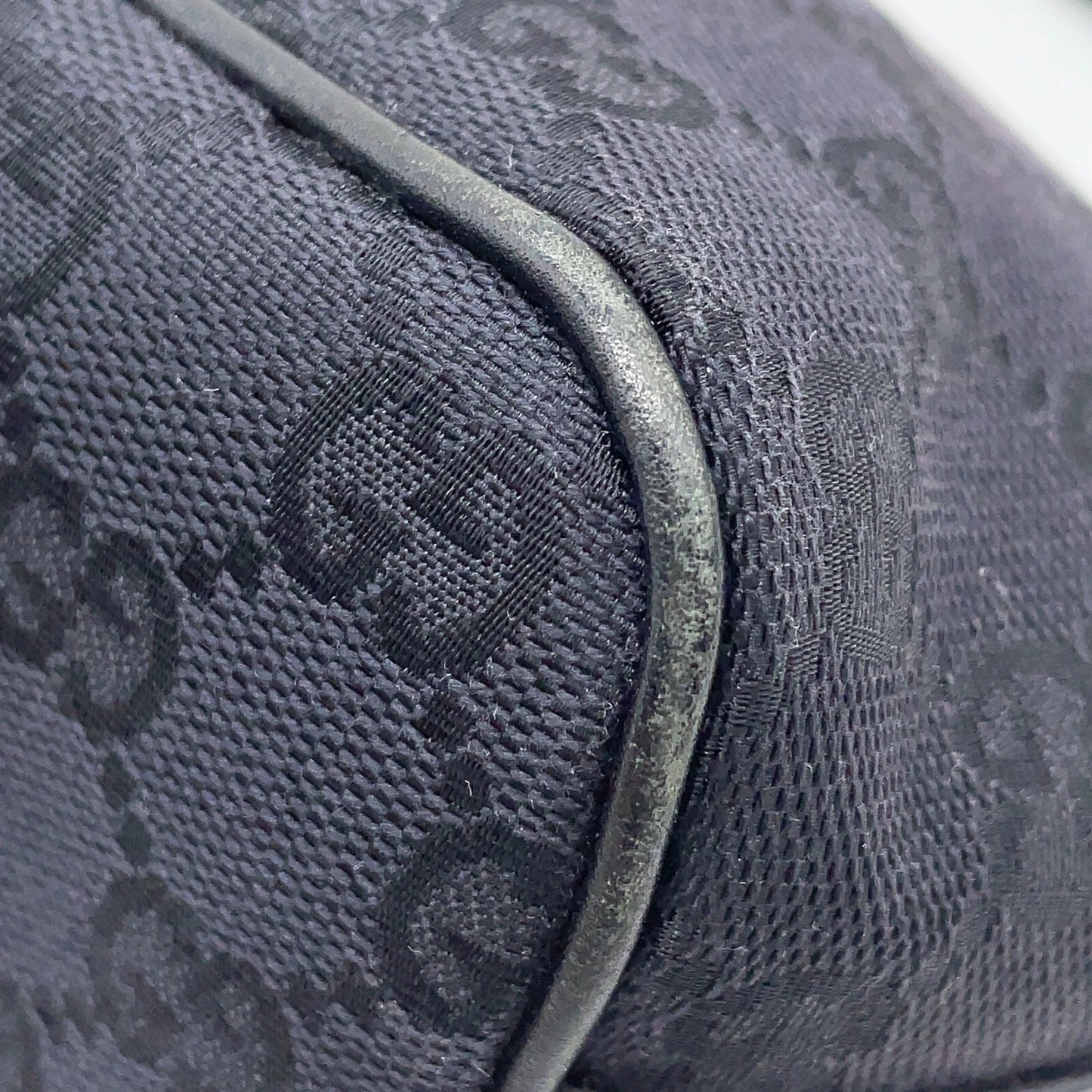 GUCCI Pouch Black
