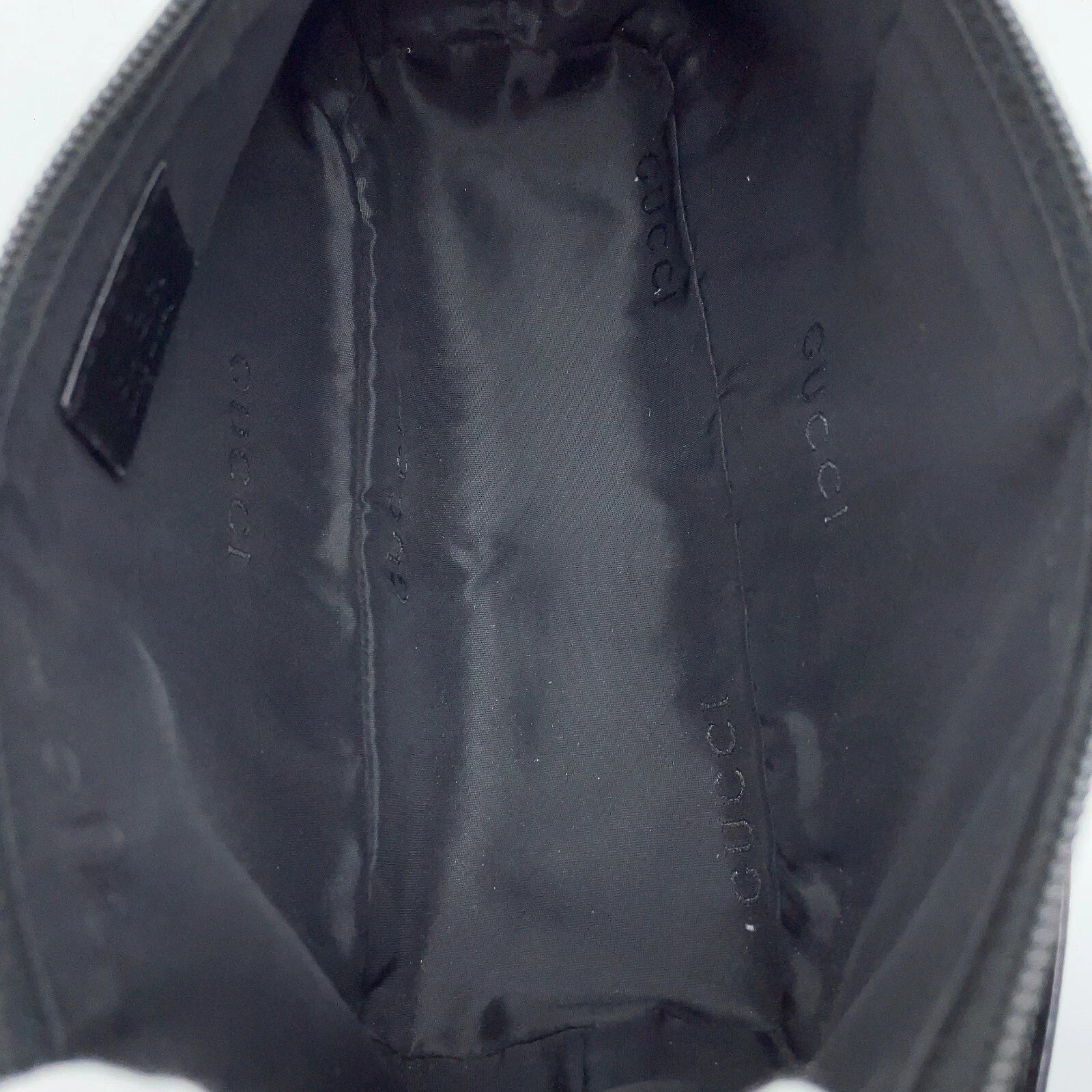 GUCCI Pouch Black