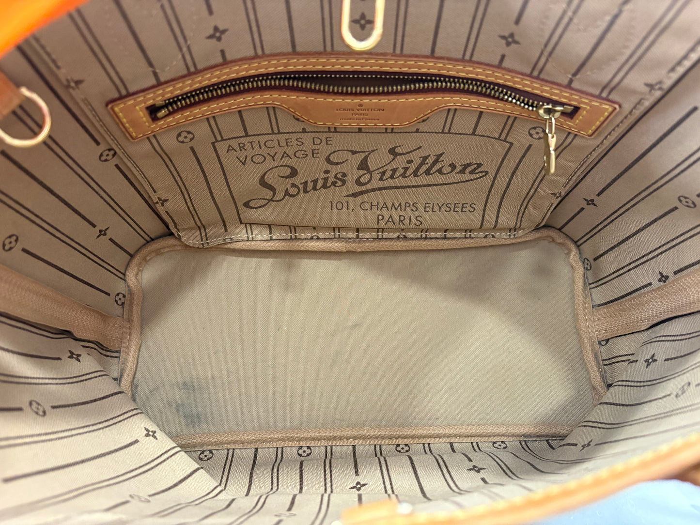 016935 - Louis Vuitton Neverfull PM