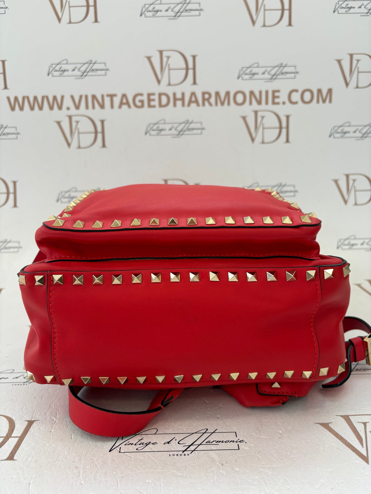 201413 - Valentino Rockstud
