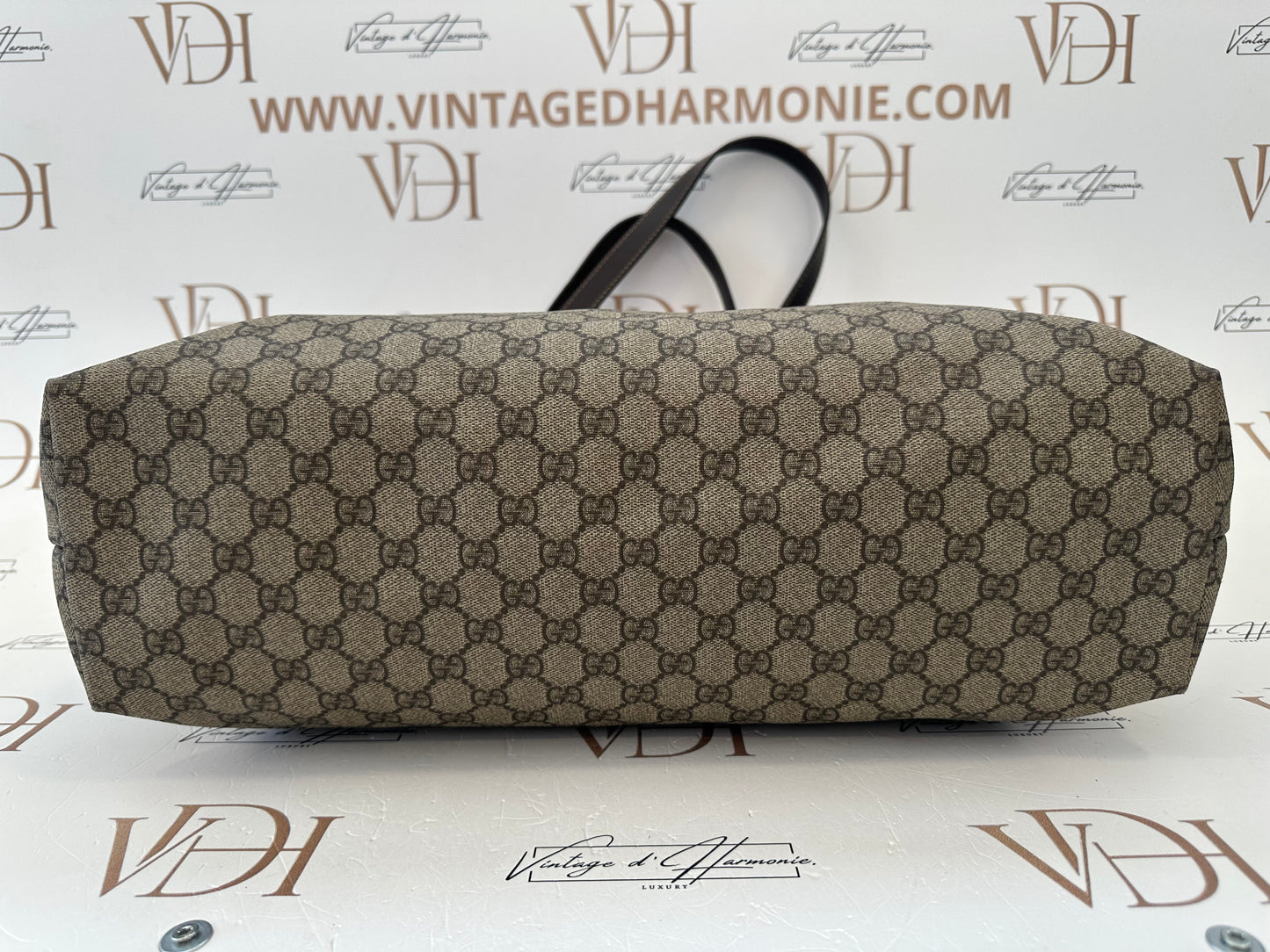 102612 - Gucci GG Supreme