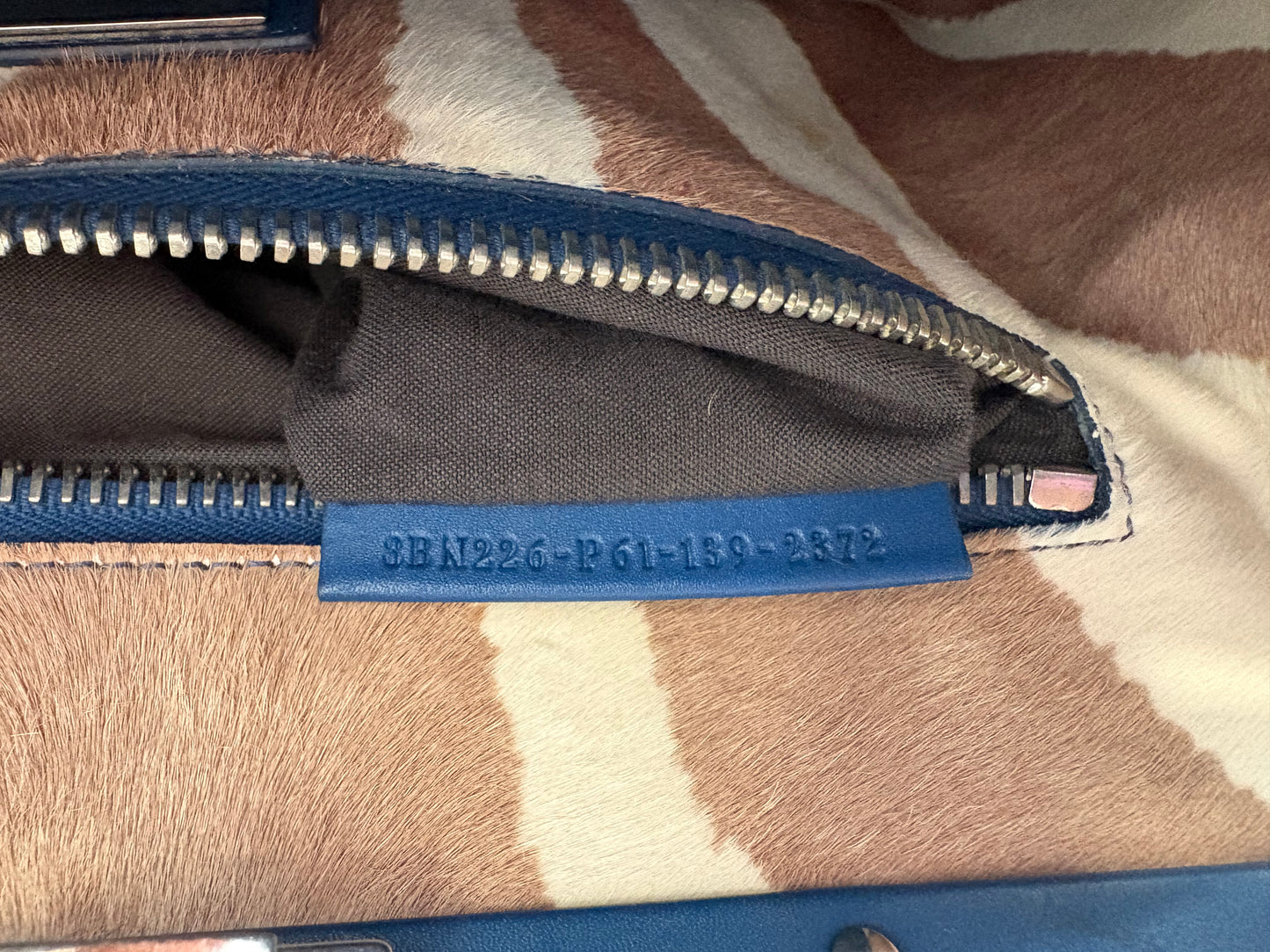 383480 - Fendi Peekaboo