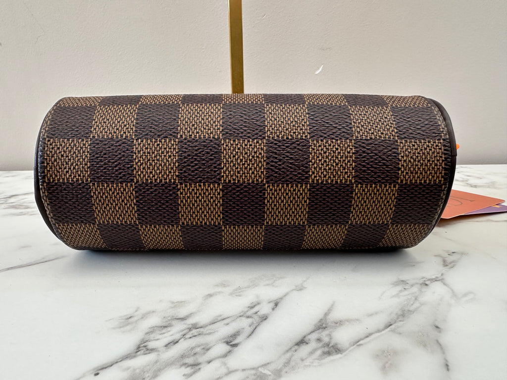 Louis Vuitton Papillon Pouch Damier