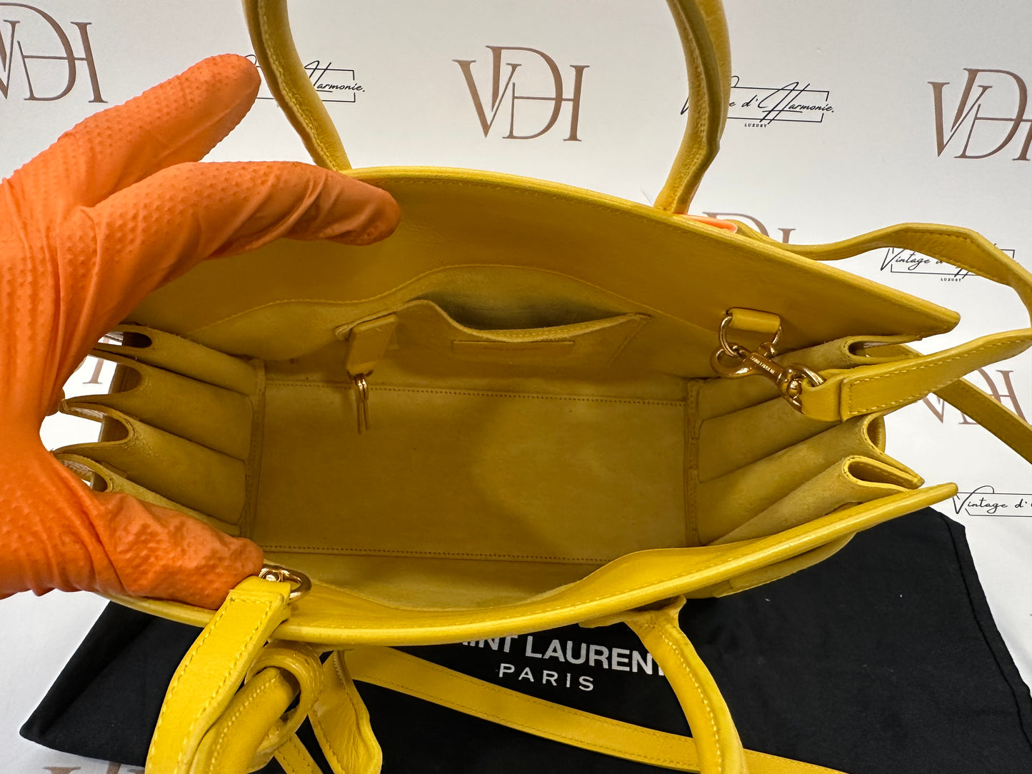 382221 - Saint Laurent Sac De Jour Baby Yellow
