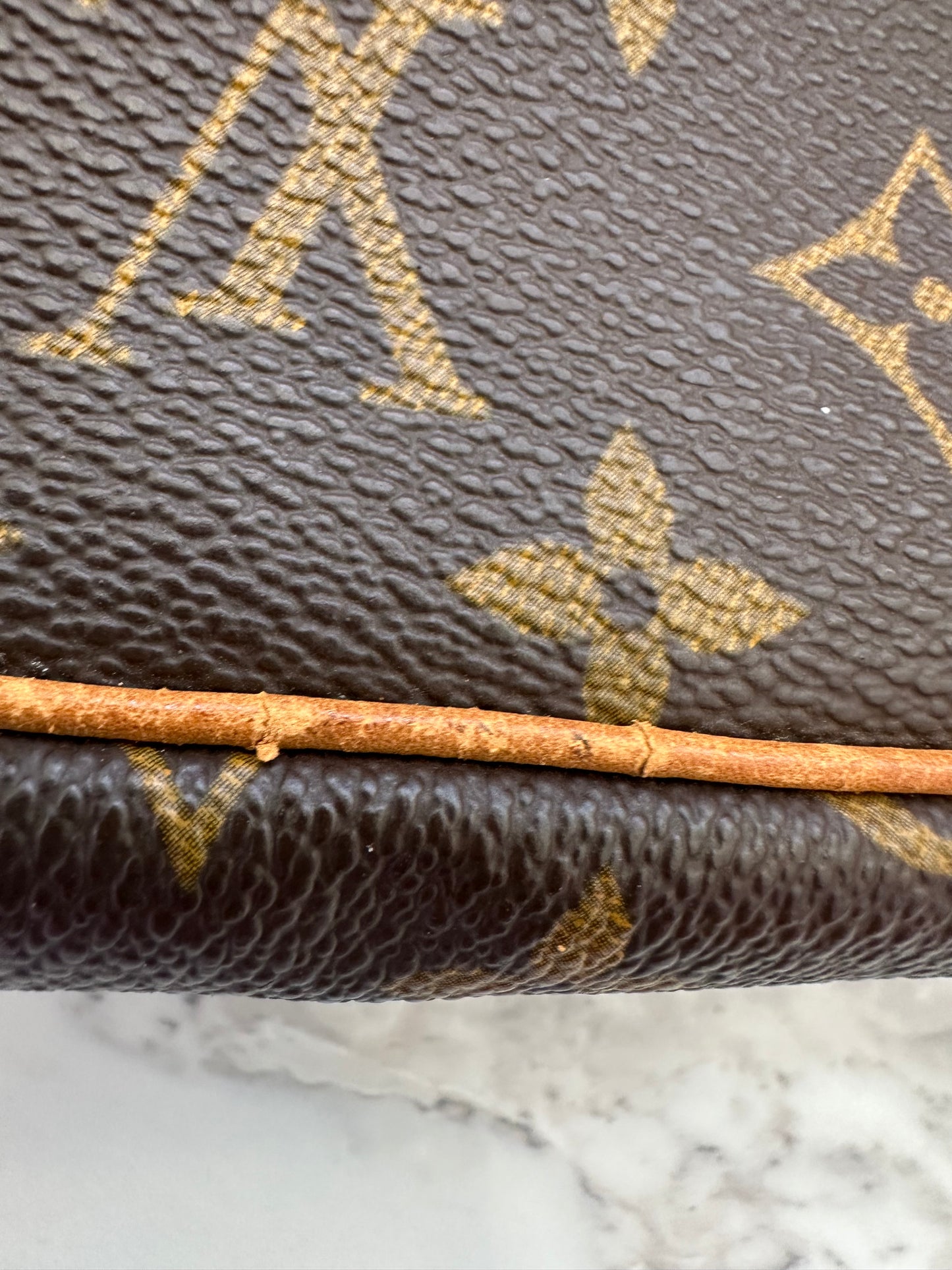 Louis Vuitton Trocadero 27