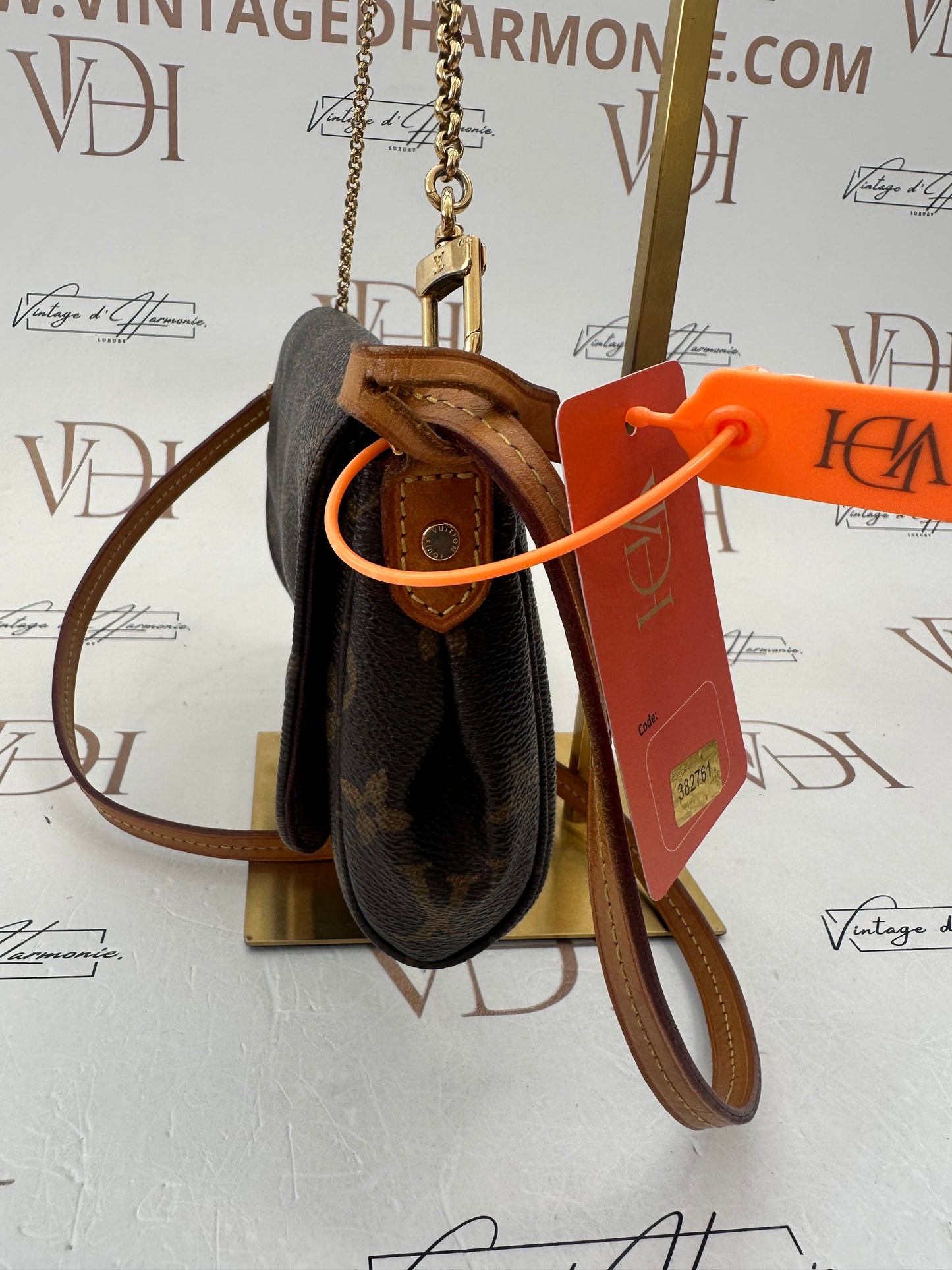 382761 - Louis Vuitton Favorite