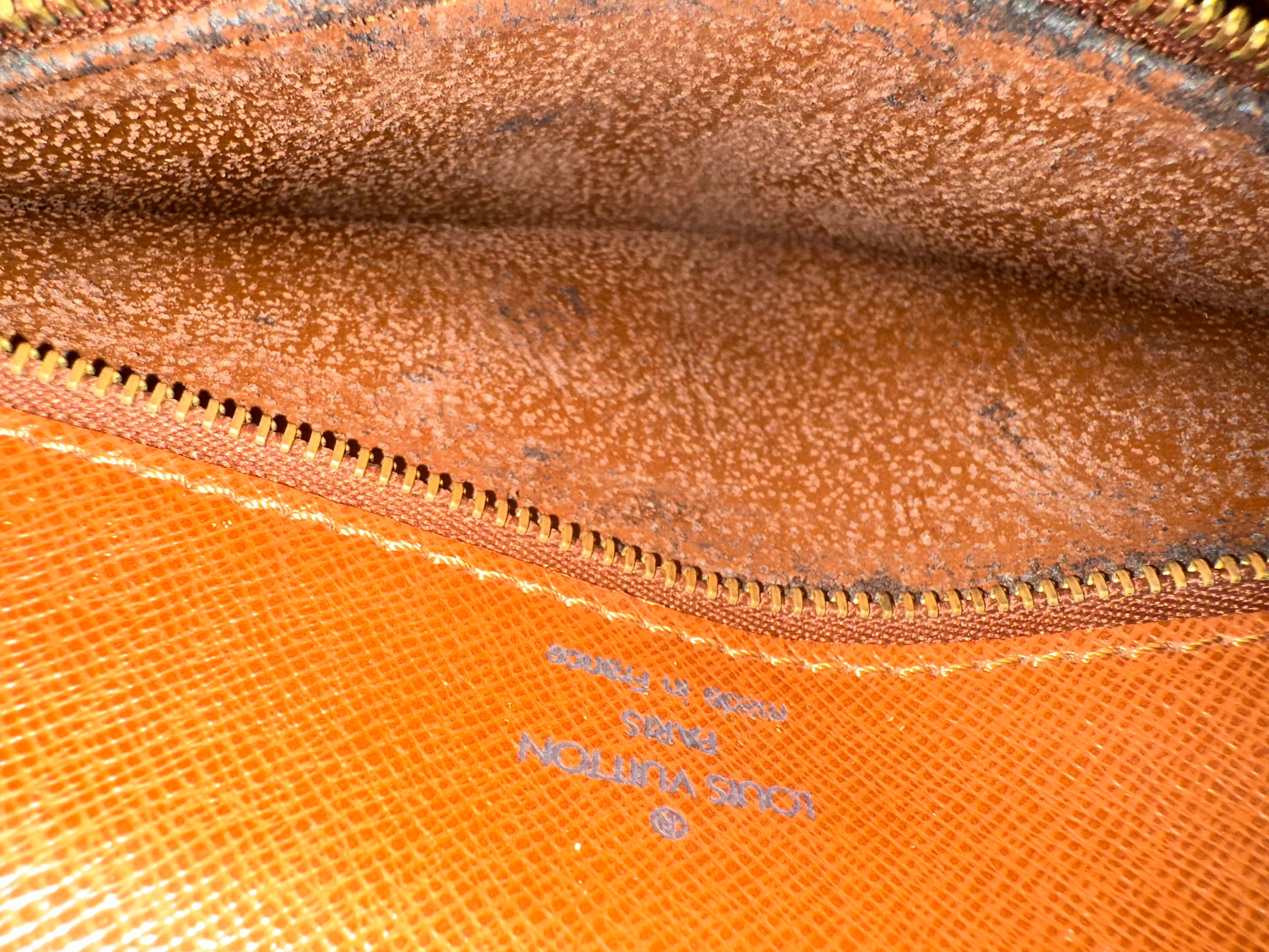 Louis Vuitton Monceau 28