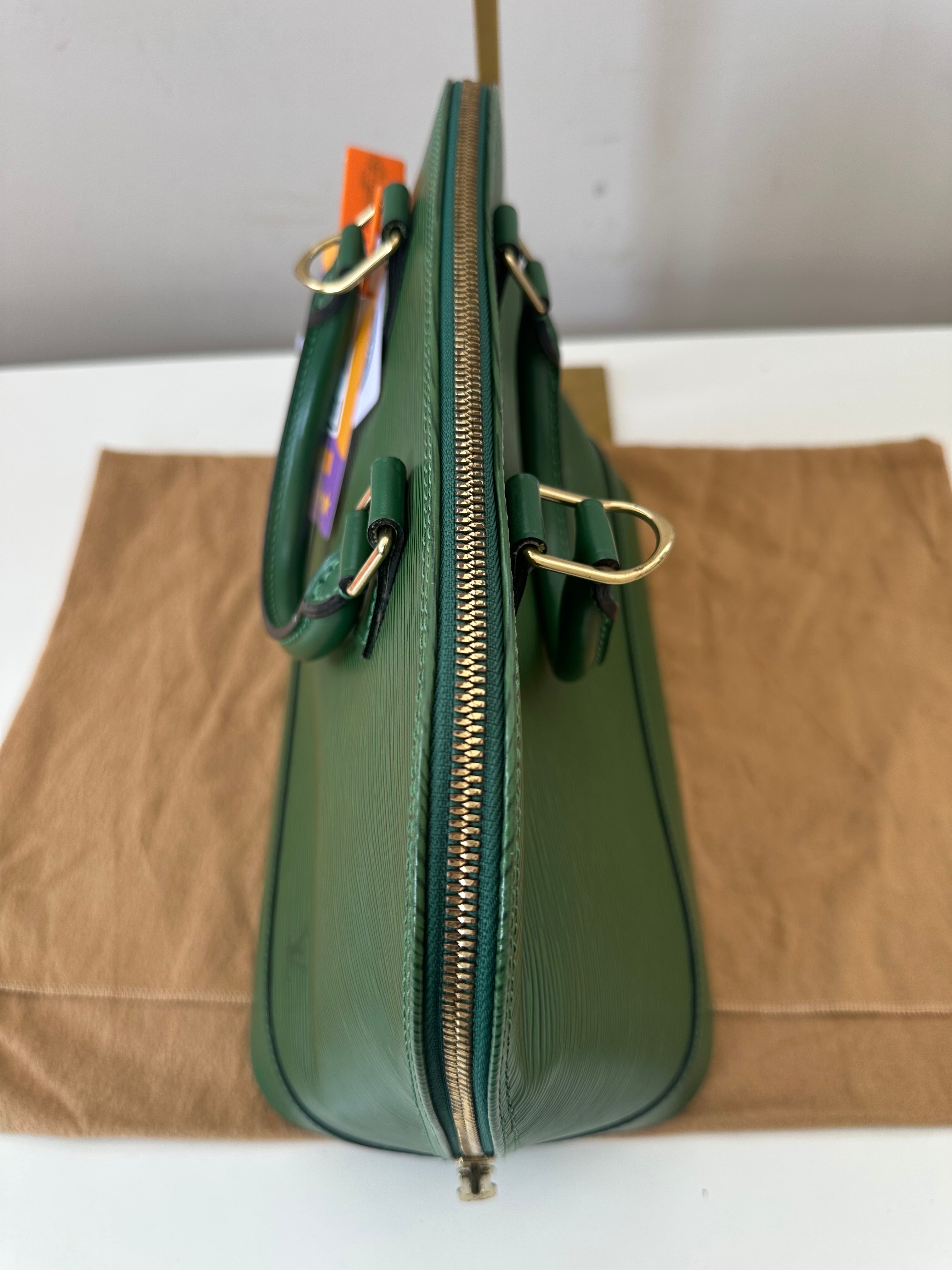Louis Vuitton Alma Epi Green