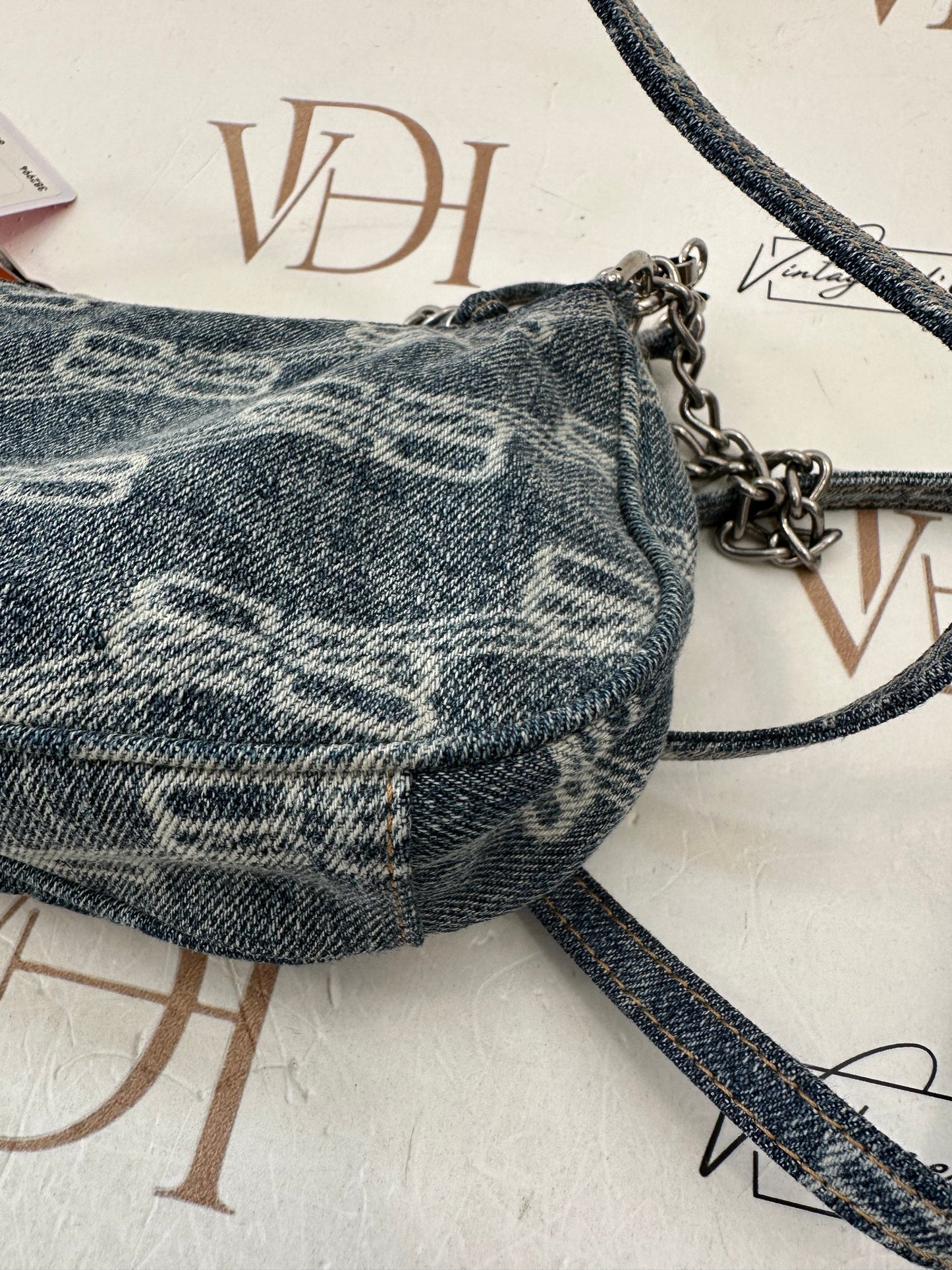 382994 - Balenciaga Le Cagole