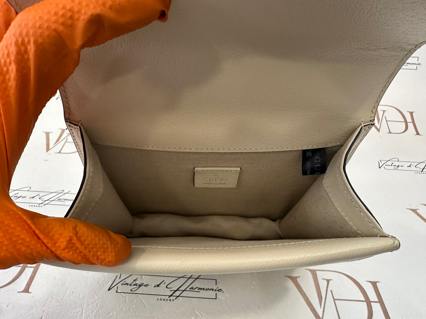 382470 - Gucci Dionysus