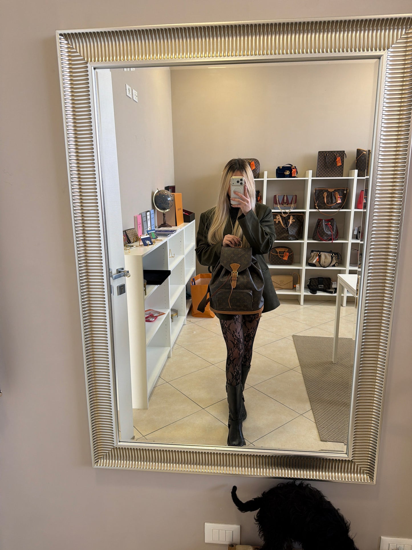 017793 - Louis Vuitton Montsouris GM