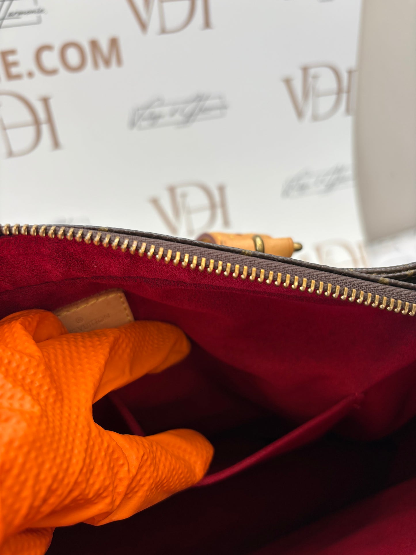 018813 - Louis Vuitton Multipli Cite