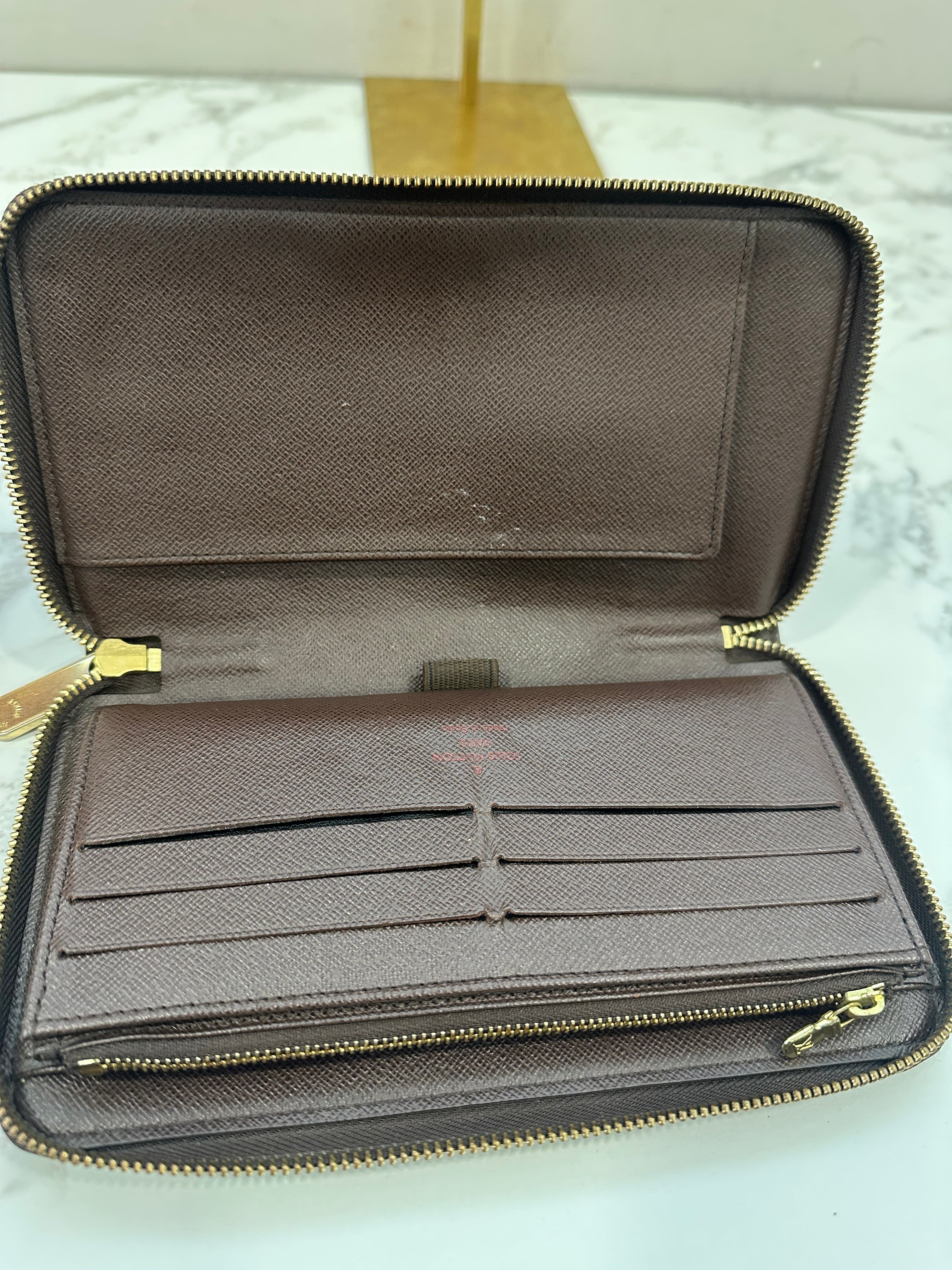 Louis Vuitton Wallet Zippy Ebene