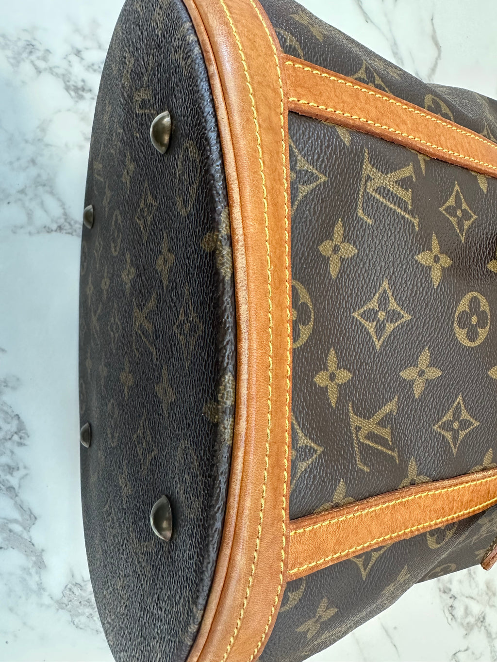 Louis Vuitton Bucket GM