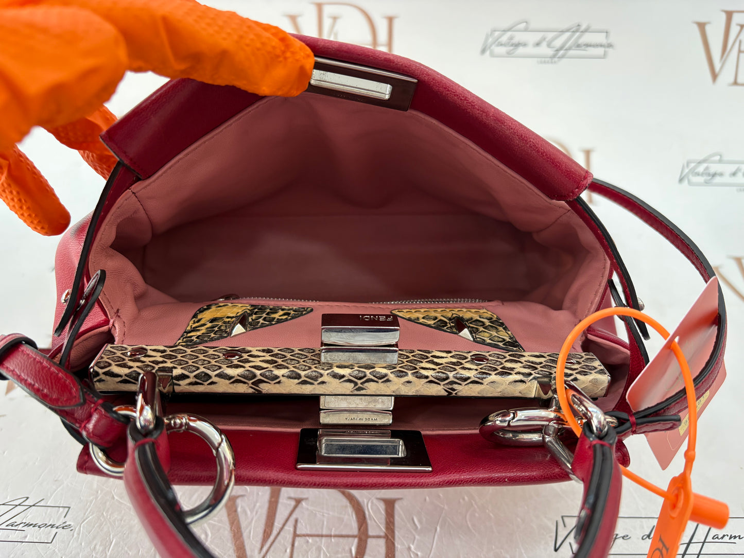 383481 - Fendi Peekabo