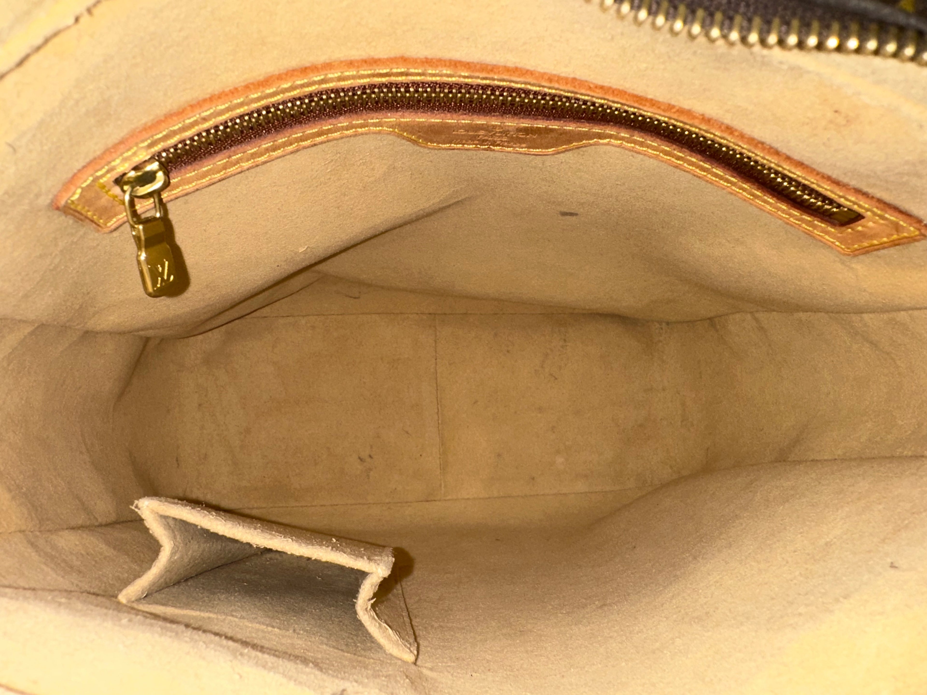 Louis Vuitton Looping GM