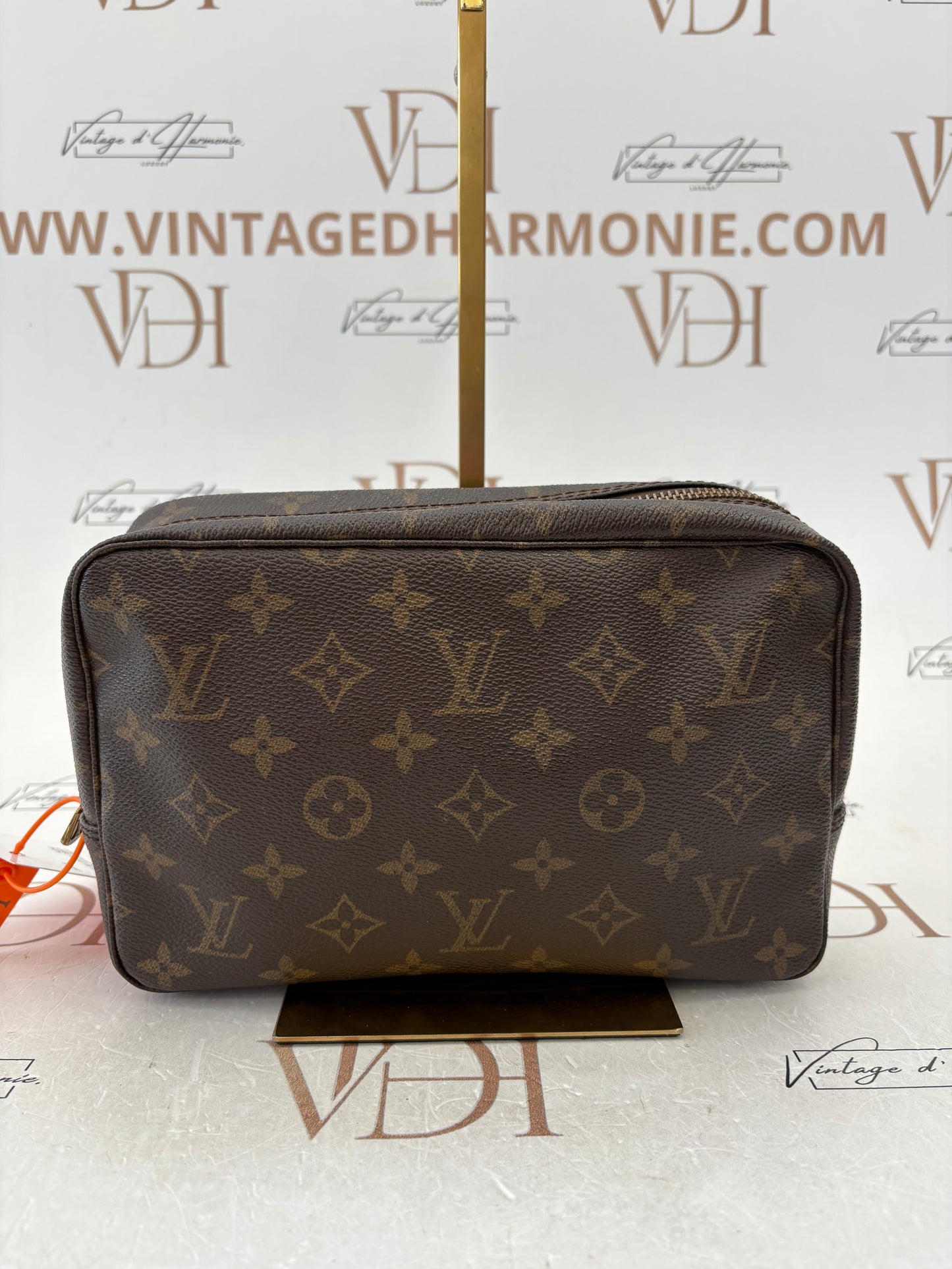 018933 - Louis Vuitton Trousse Toilette 23