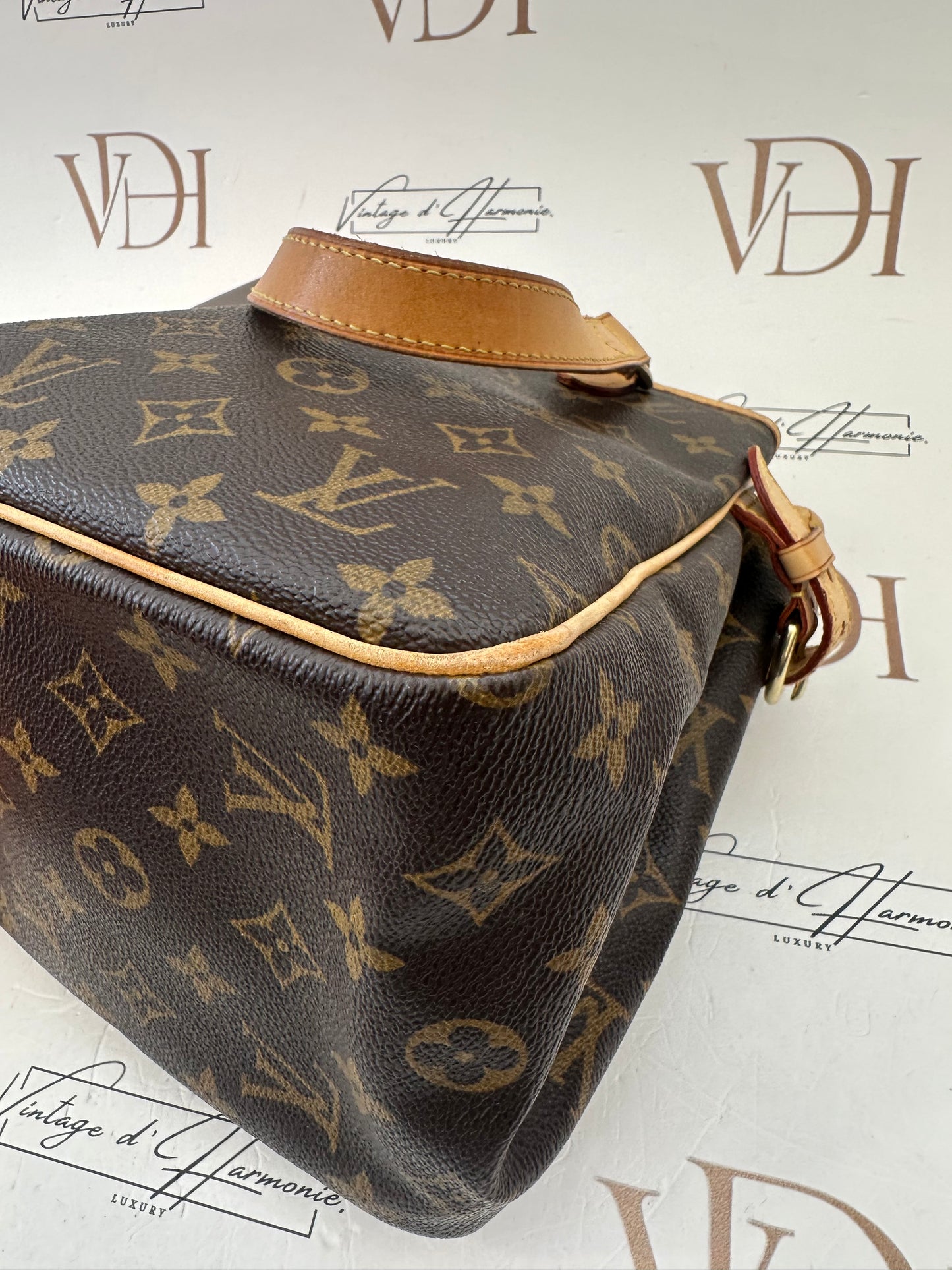 017771 - Louis Vuitton Batignolles Vertical