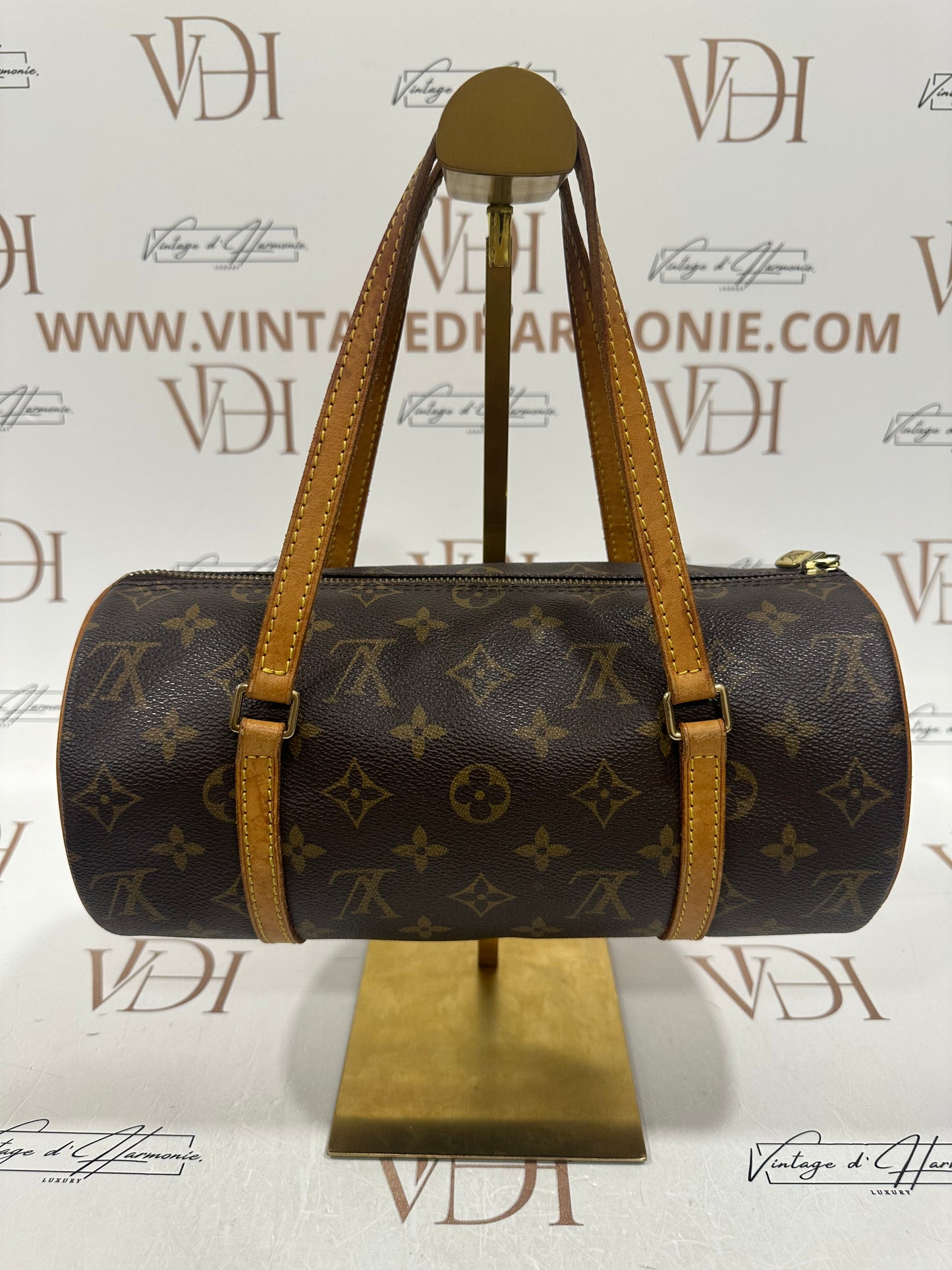 016916 - Louis Vuitton Papillon 26