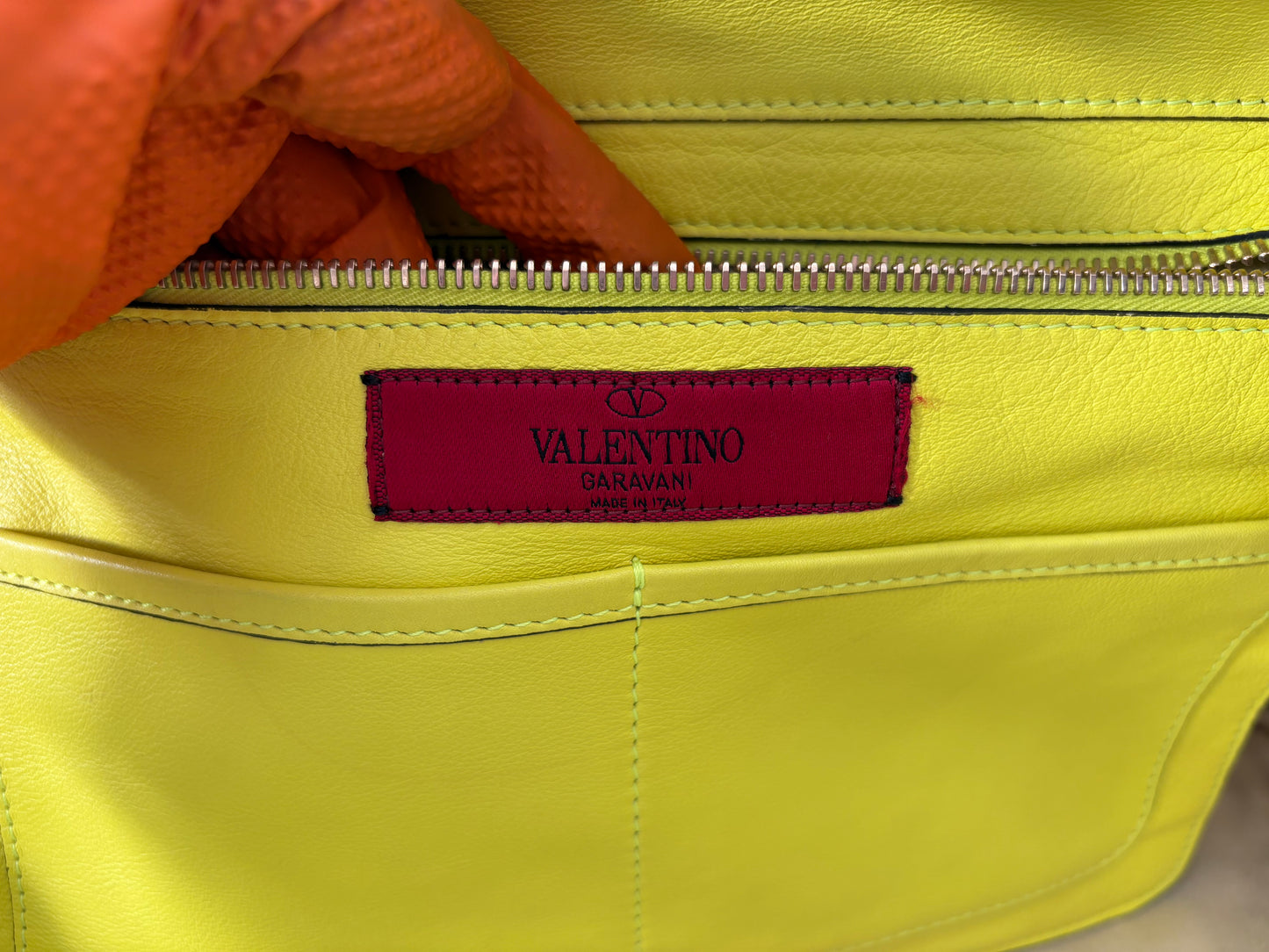 383783 - Valentino Rockstud