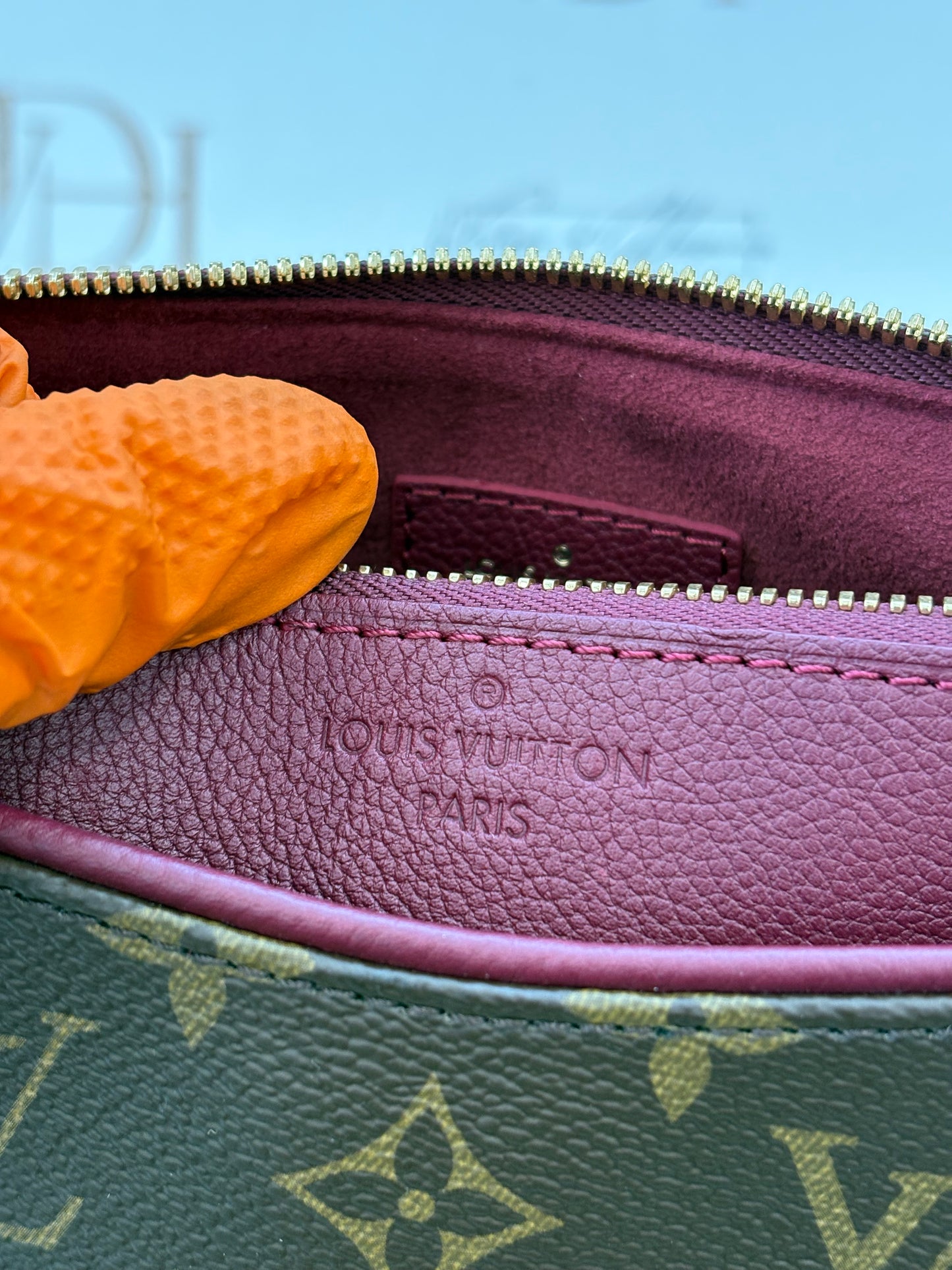 383833 - Louis Vuitton Pallas