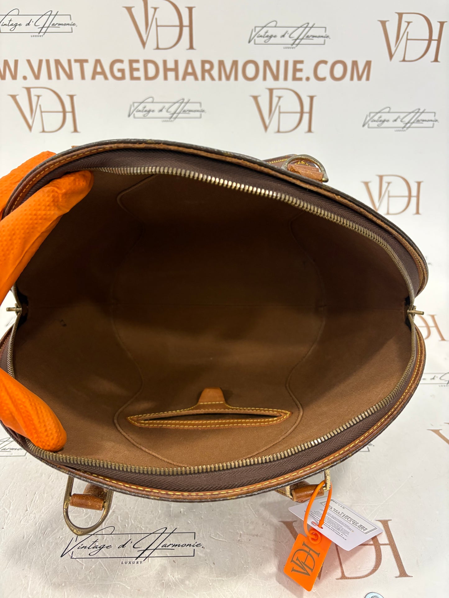 018296 - Louis Vuitton Ellipse MM
