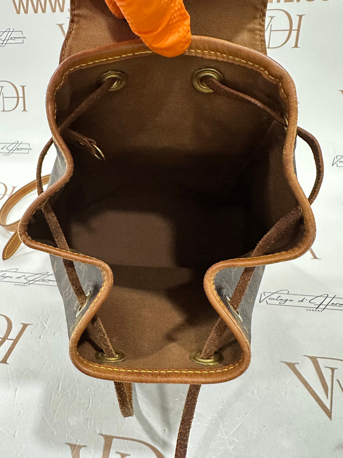 016864 - Louis Vuitton Mini Montsouris