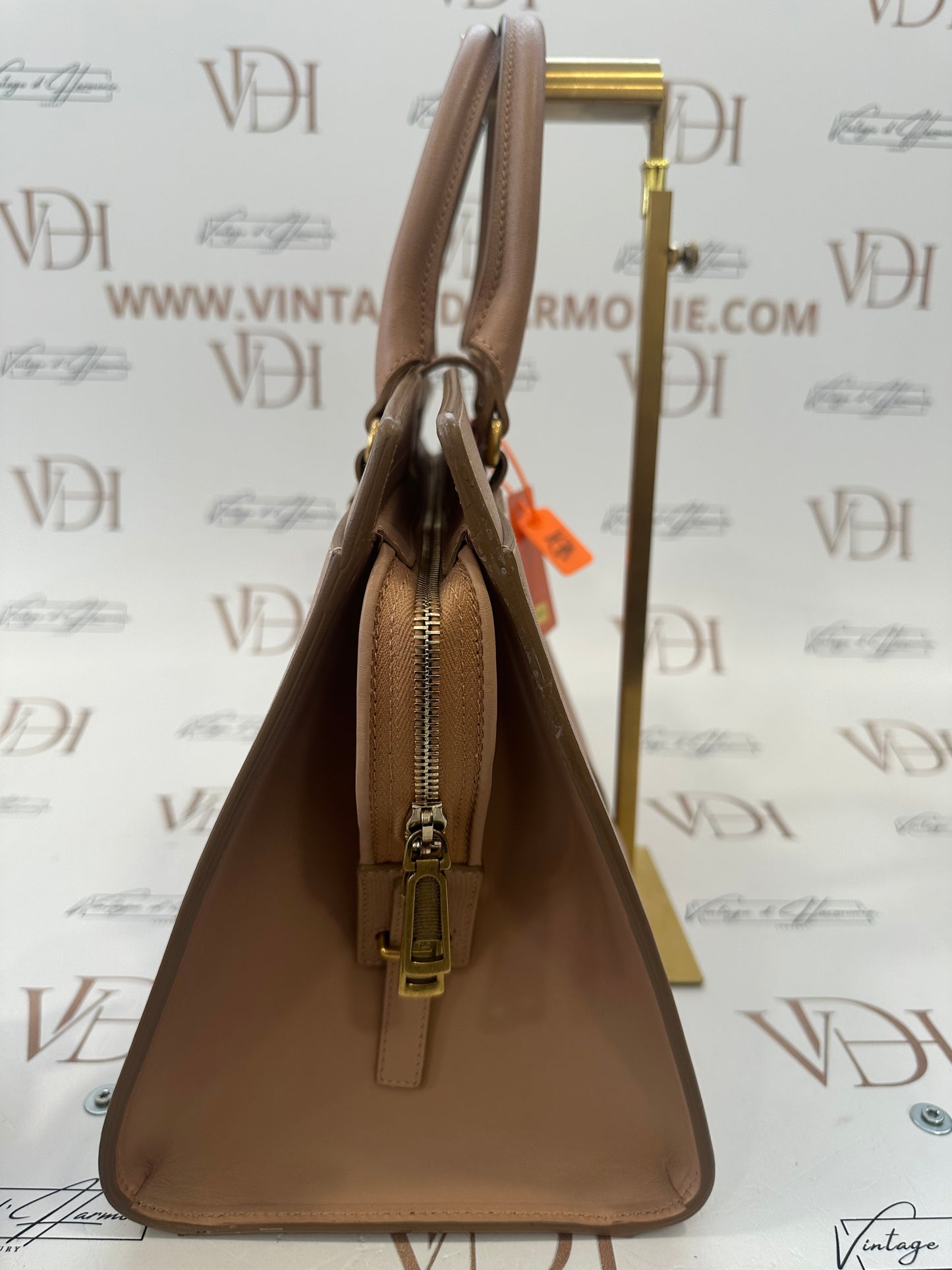 382274 - Saint Laurent Y-Ligne