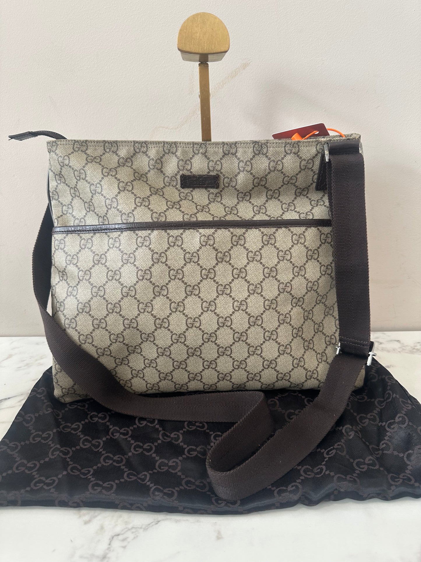 Gucci GG Supreme Shoulder