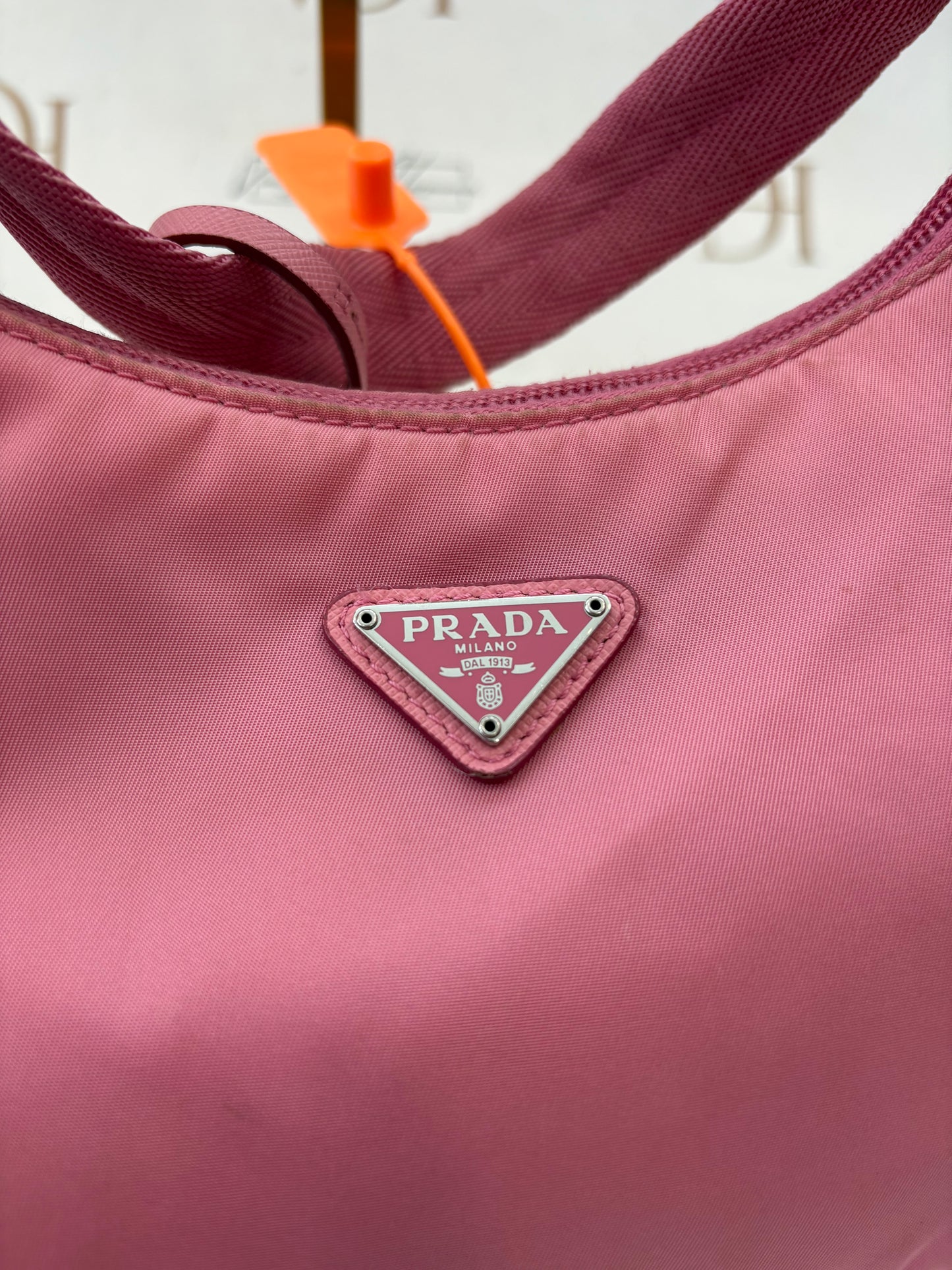 201160 - Prada Re-Edition 2000