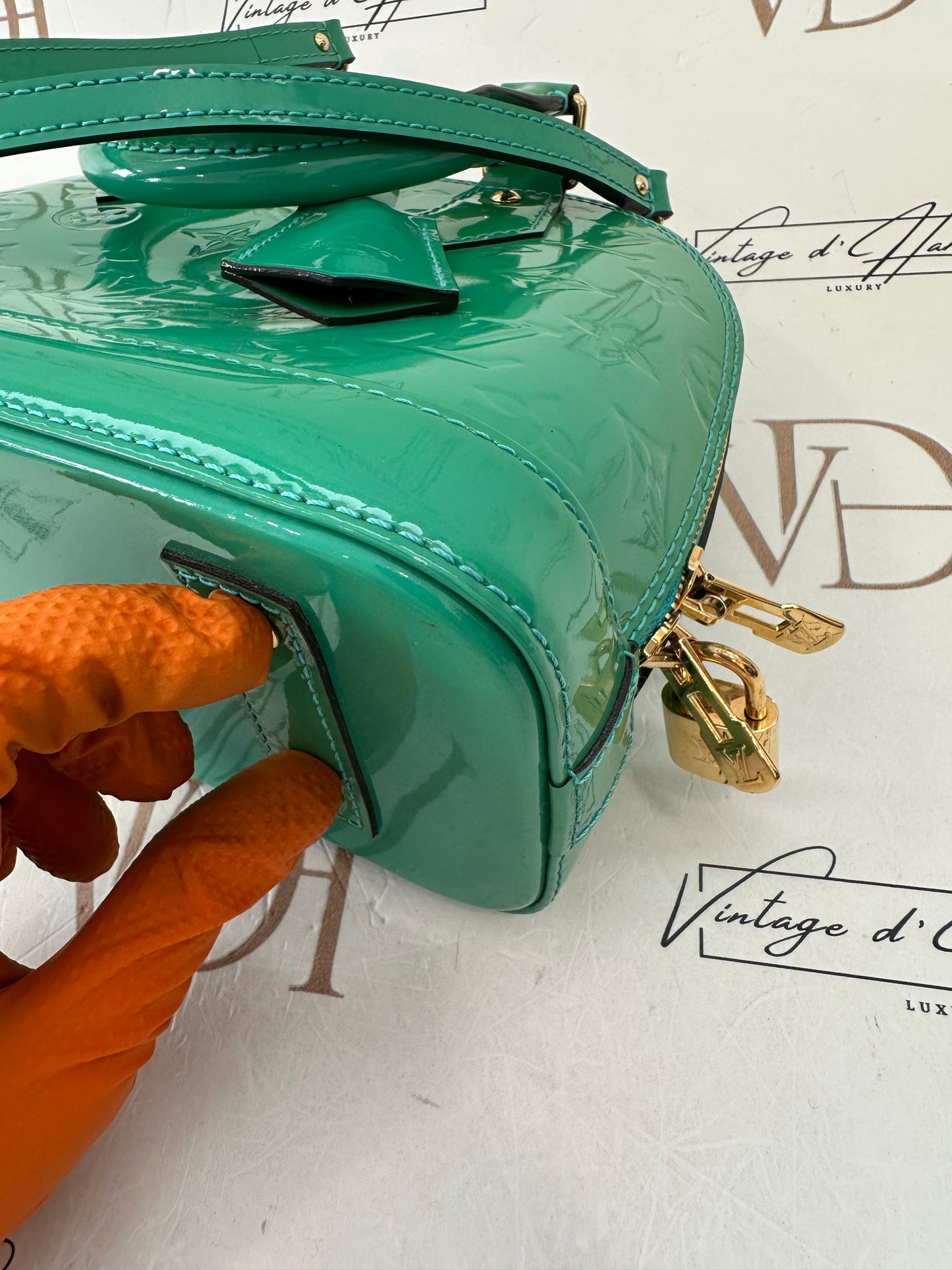382866 - Louis Vuitton Alma BB