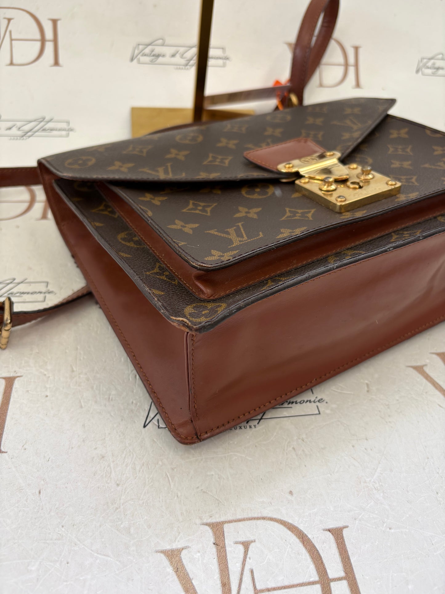 018275 - Louis Vuitton Moceau 28
