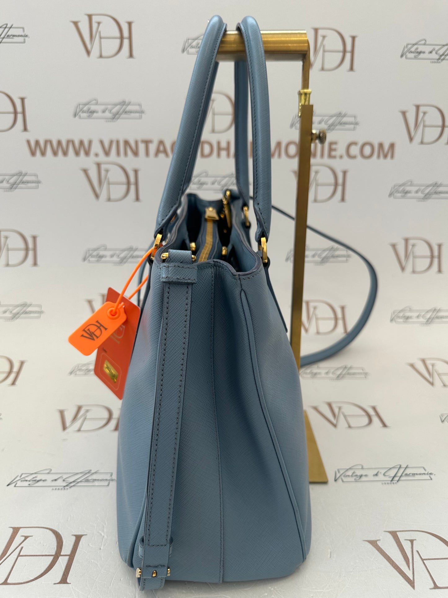 382868 - Prada Galleria