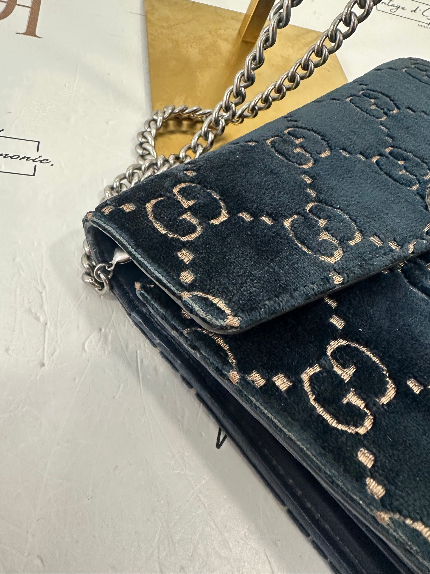 382239 - Gucci Dionysus